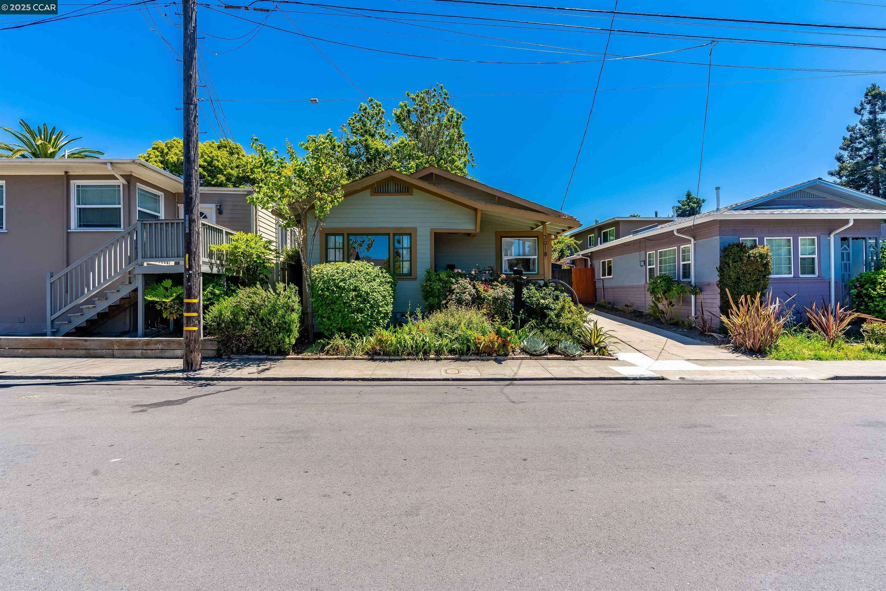 Oakland, CA 94619,3018 Courtland Ave
