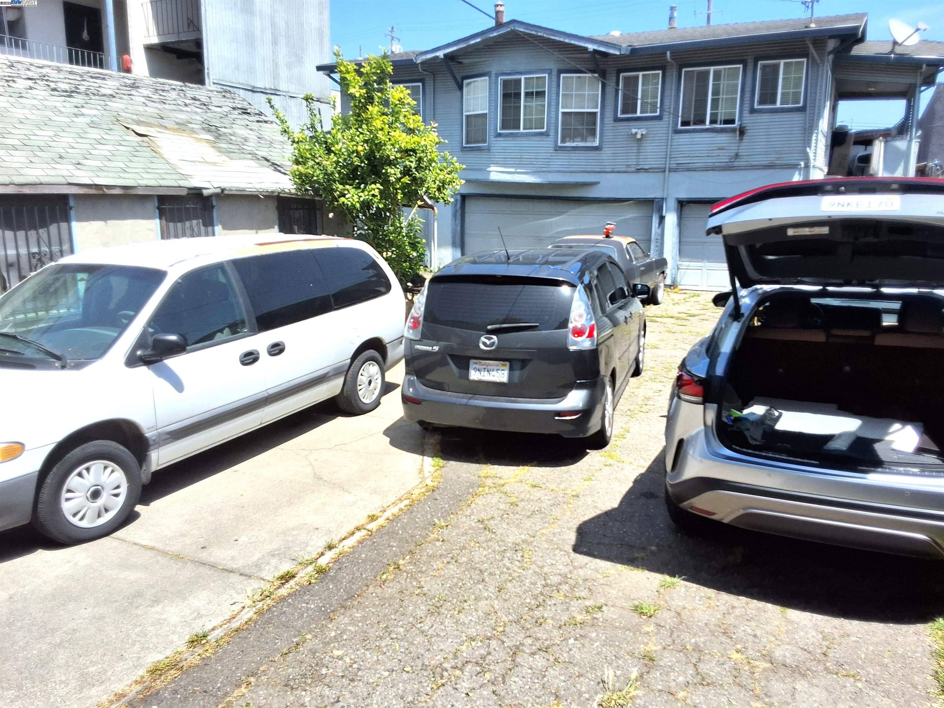 Oakland, CA 94601,3020 E. 19th st