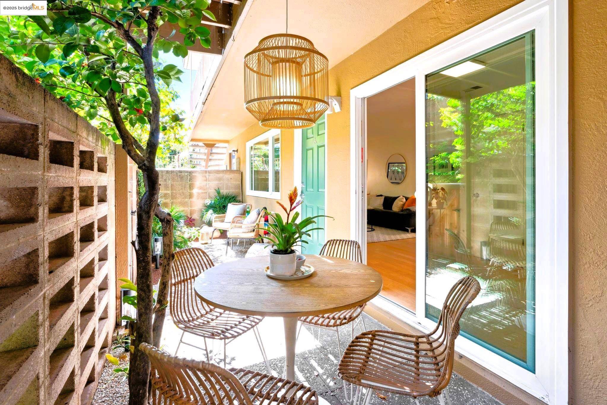 Berkeley, CA 94709,1337 Henry Street #A