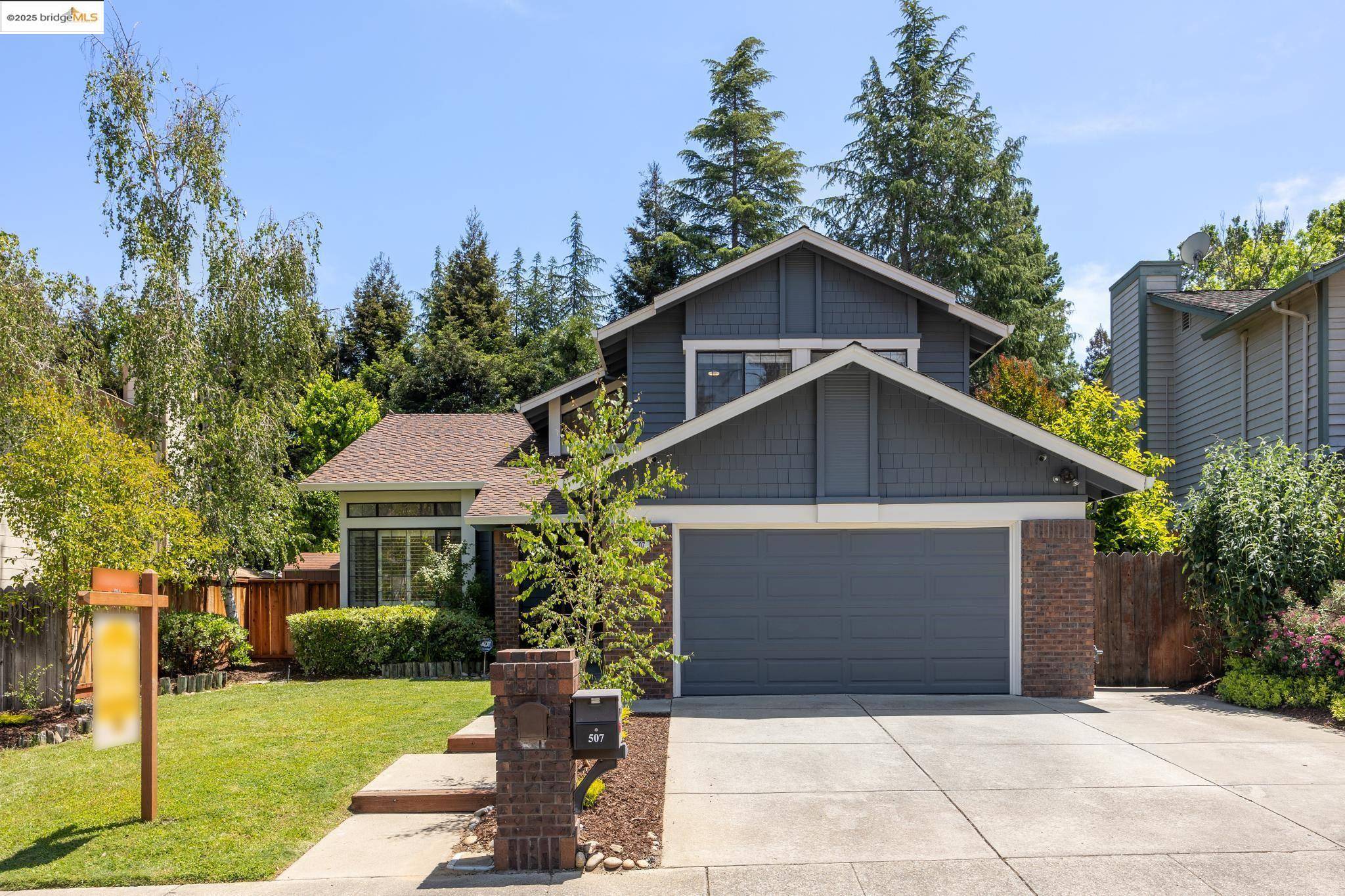 Martinez, CA 94553,507 Elderwood Dr