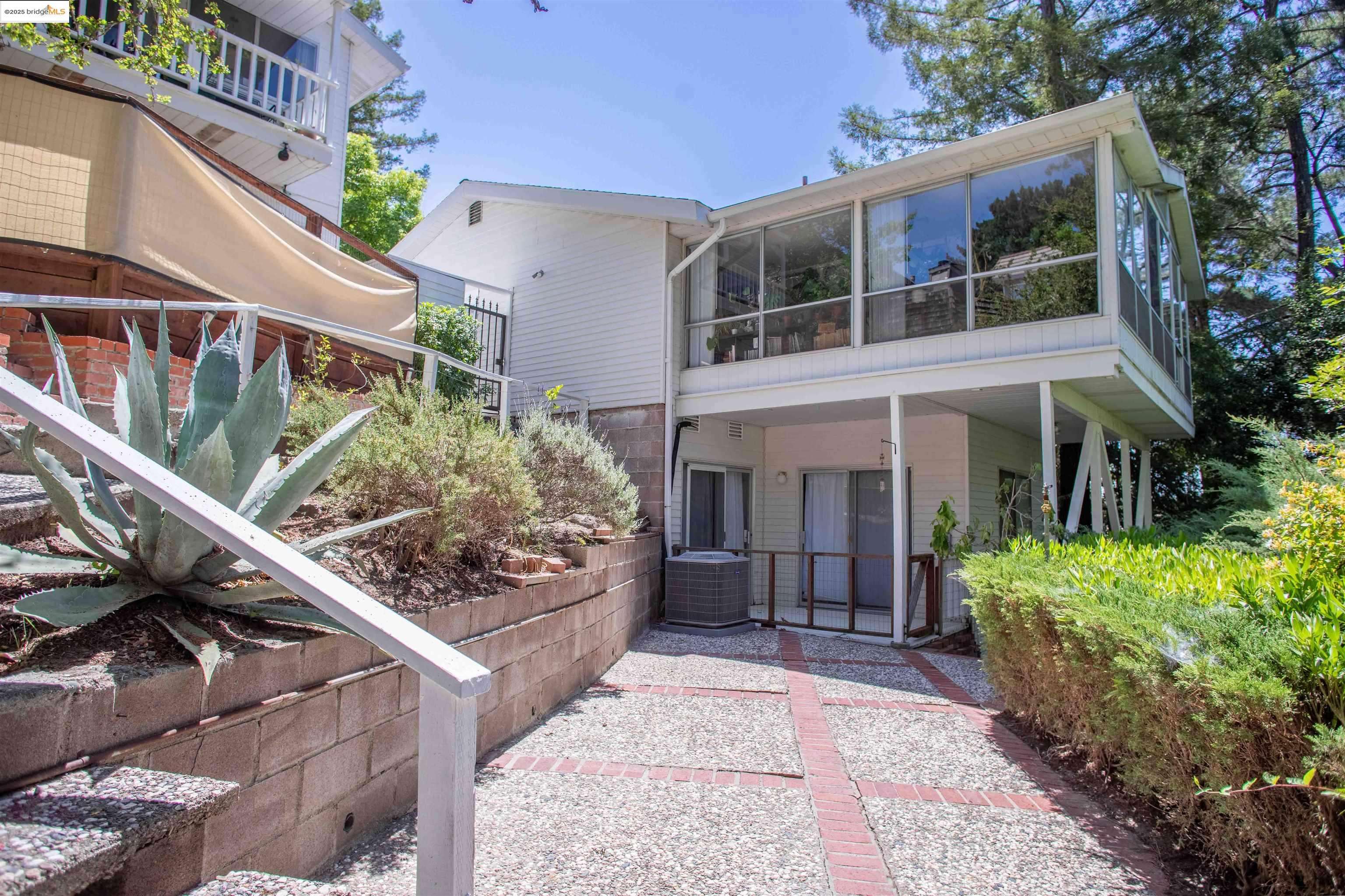 Moraga, CA 94556,2044 Ascot Dr