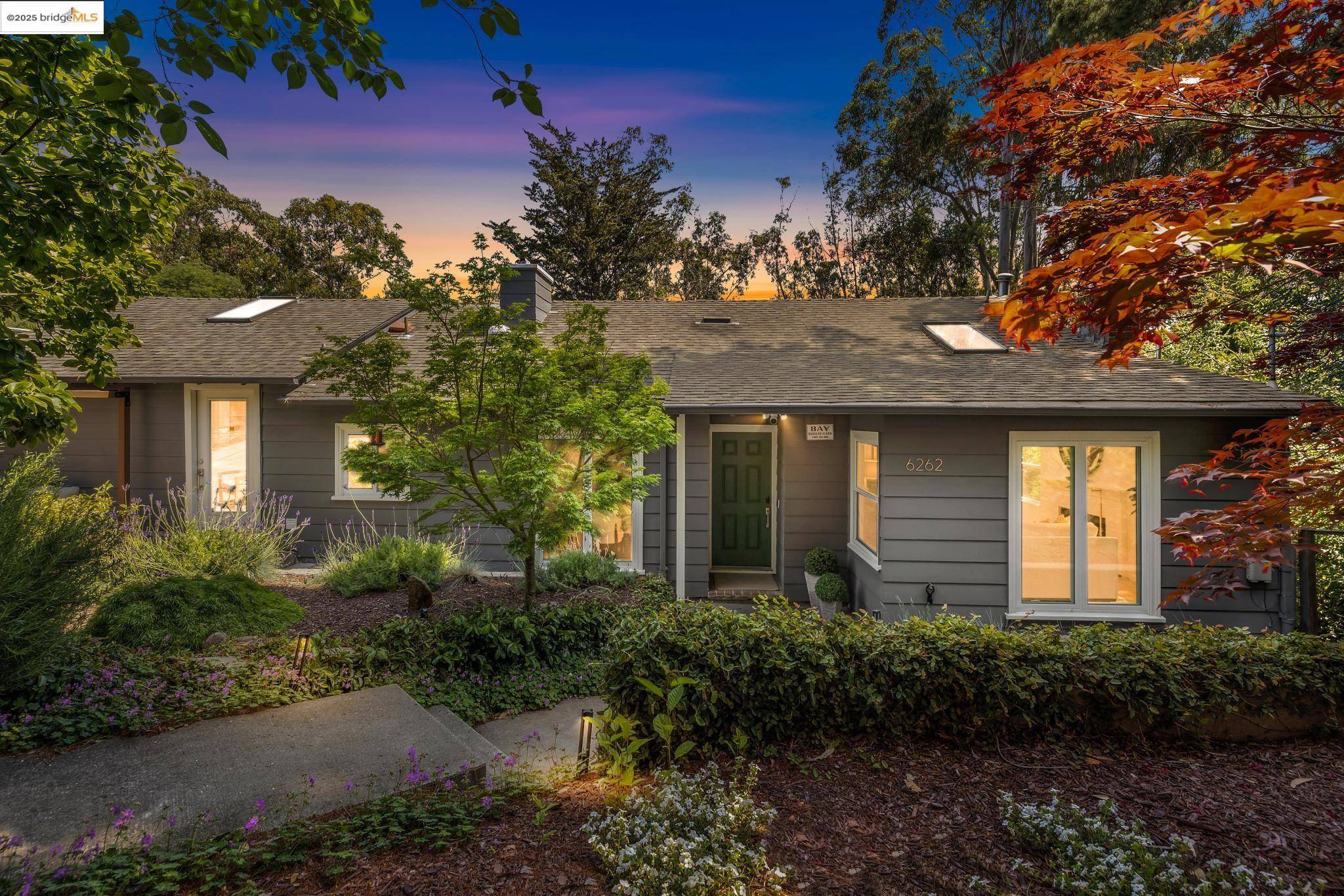 Oakland, CA 94611,6262 Bullard Dr