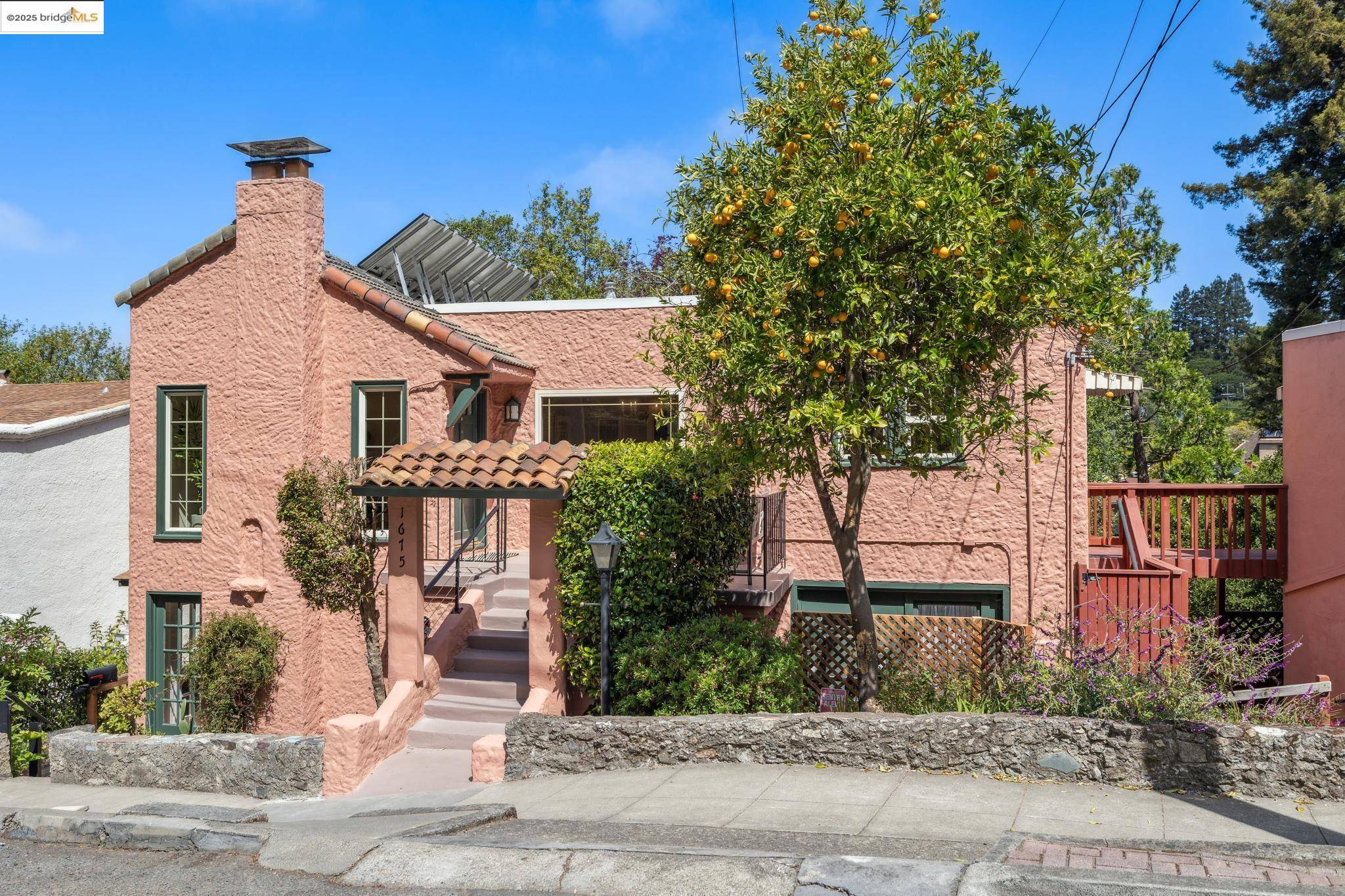 Berkeley, CA 94707,1675 Visalia Ave