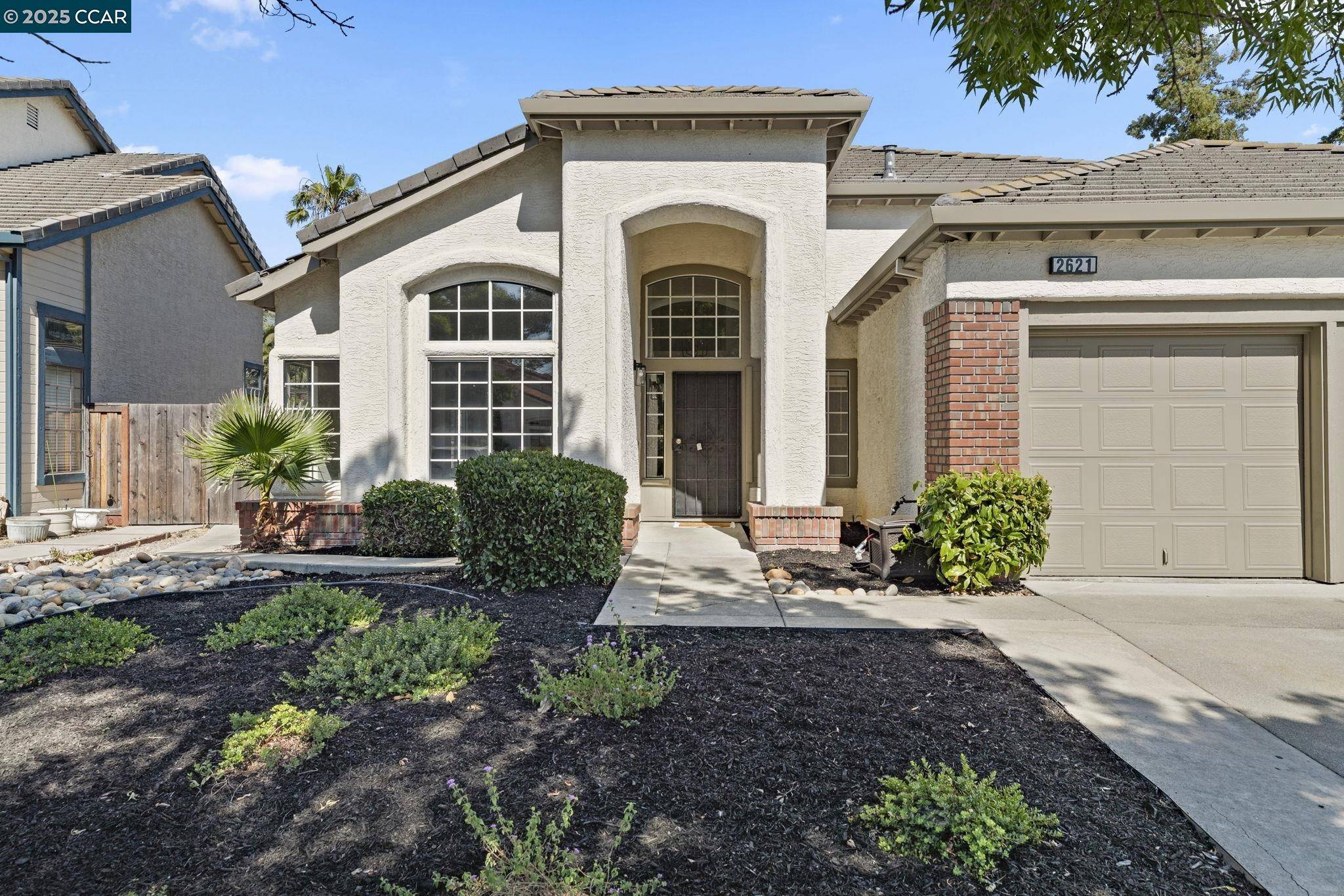 Antioch, CA 94509,2621 Larch Way