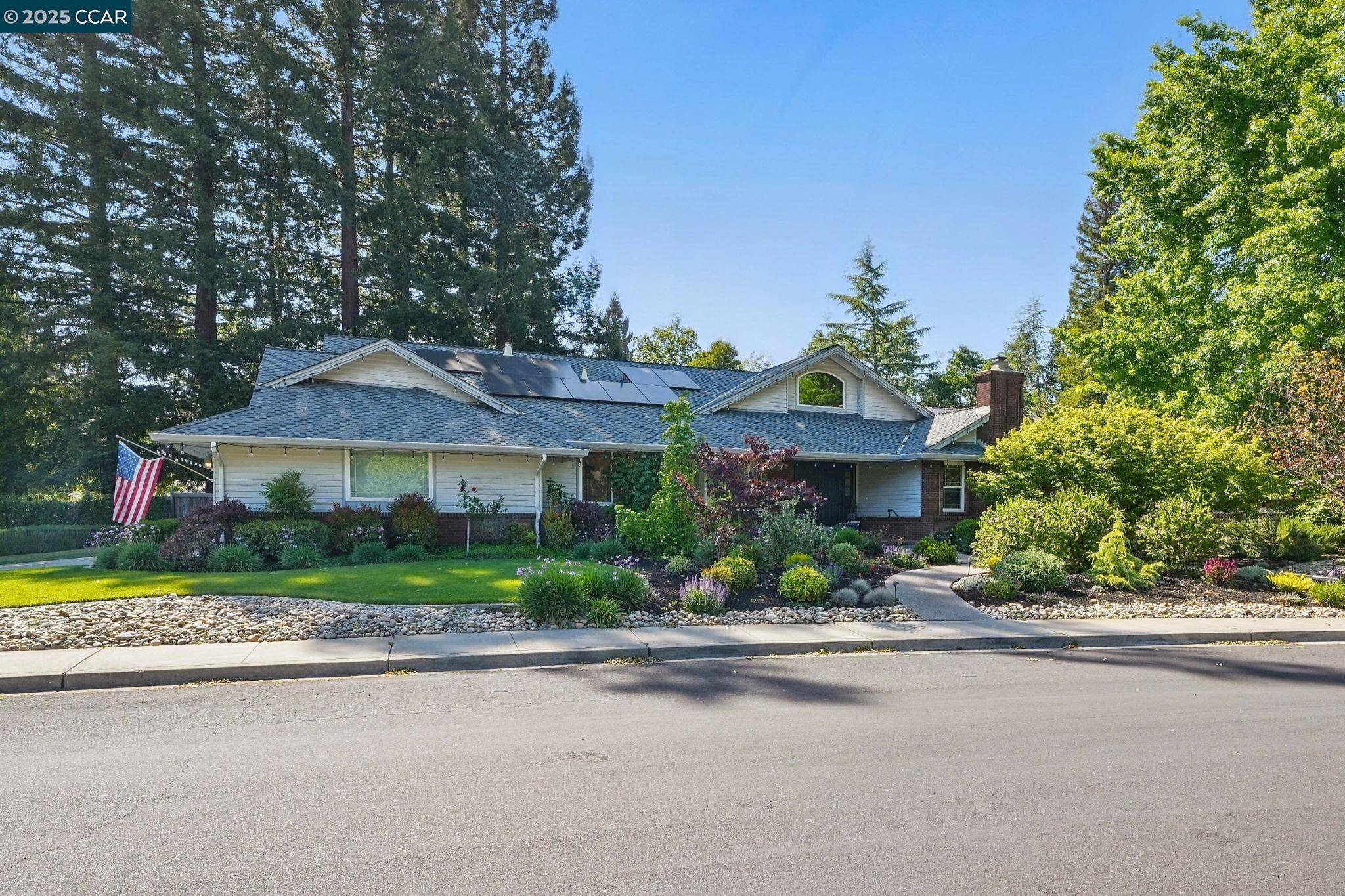 Alamo, CA 94507,235 Saint Paul Dr
