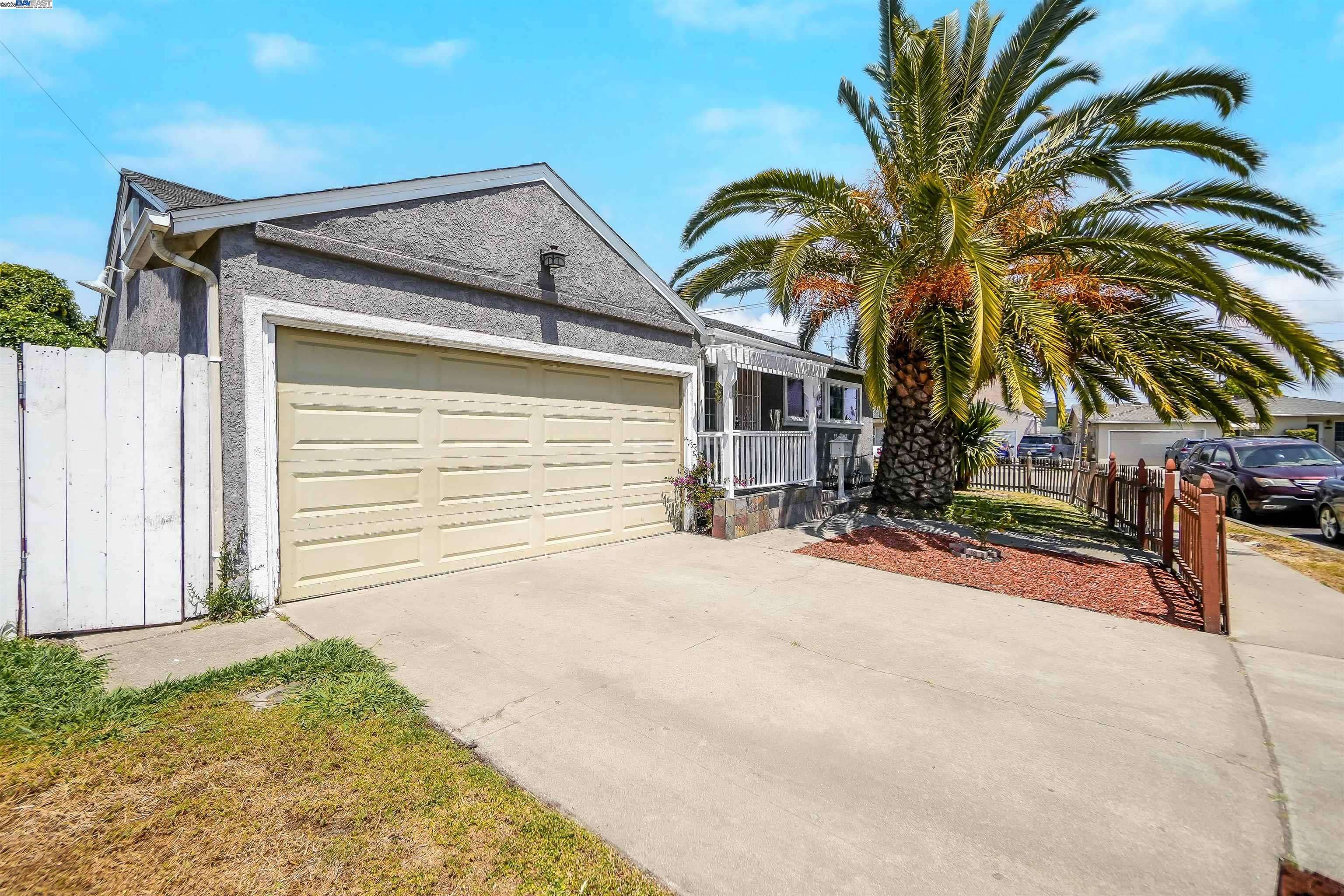 Hayward, CA 94544,25896 Booker Way