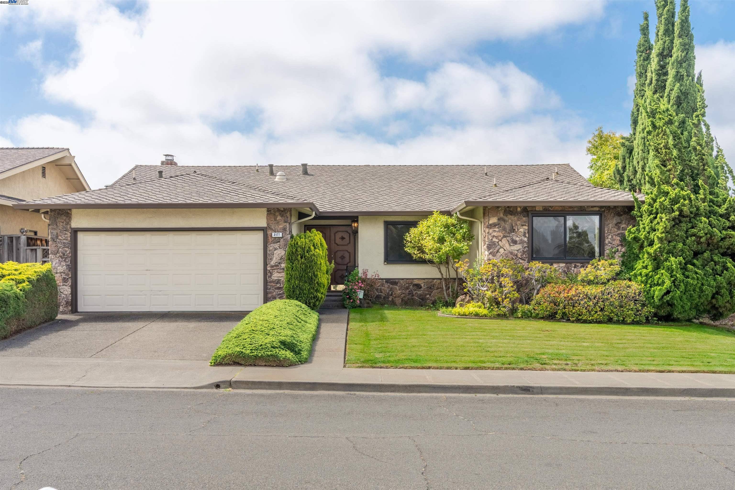 San Leandro, CA 94577,2177 Hillside Cir