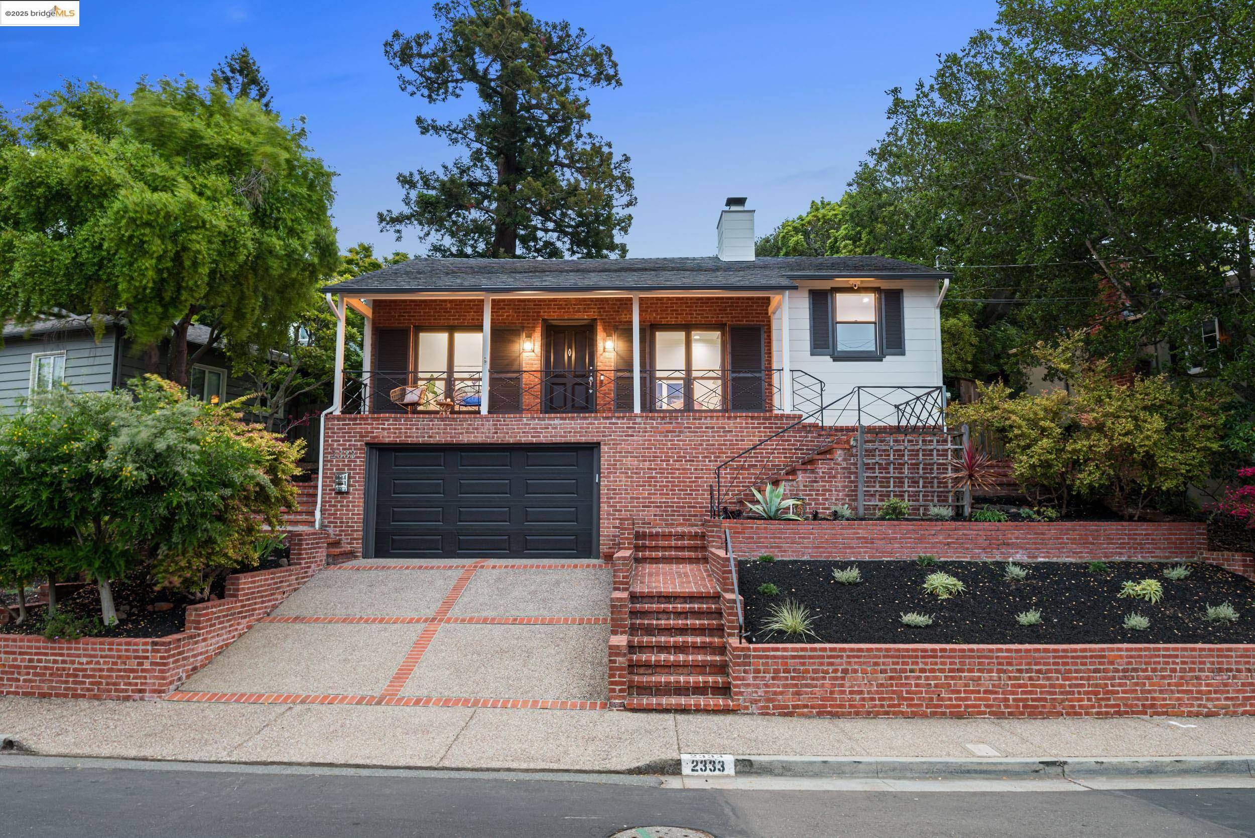Oakland, CA 94602,2333 Leimert Blvd