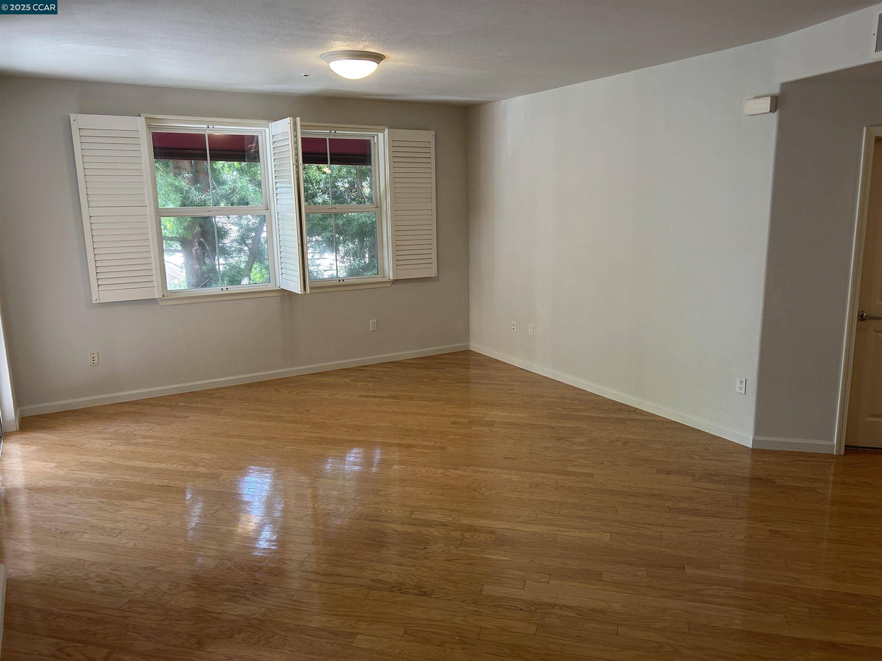 San Jose, CA 95126,1310 Saddle Rack St #352