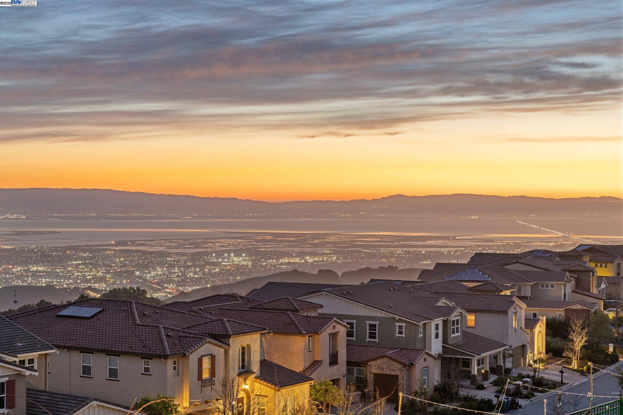 Hayward, CA 94542,31 Stirling Way