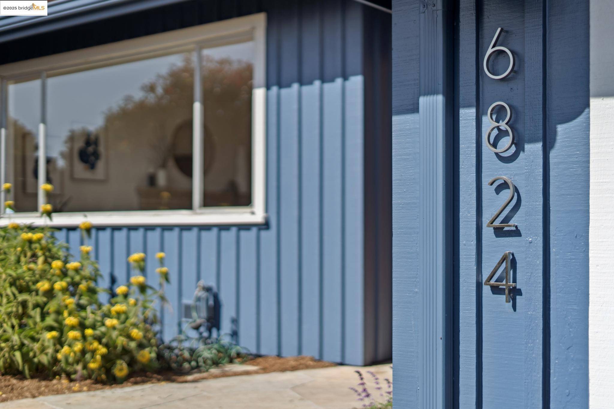 Oakland, CA 94611,6824 Wilton Dr