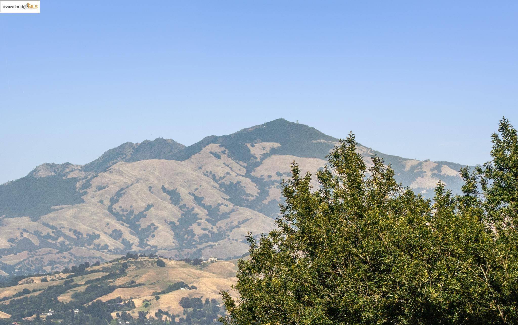 Oakland, CA 94611,6824 Wilton Dr