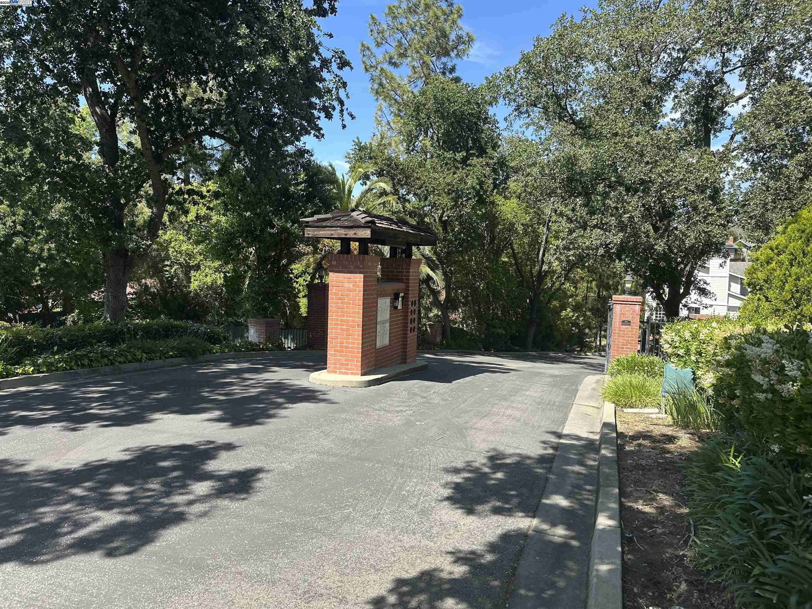 Pleasanton, CA 94550,208 Heritage Ln