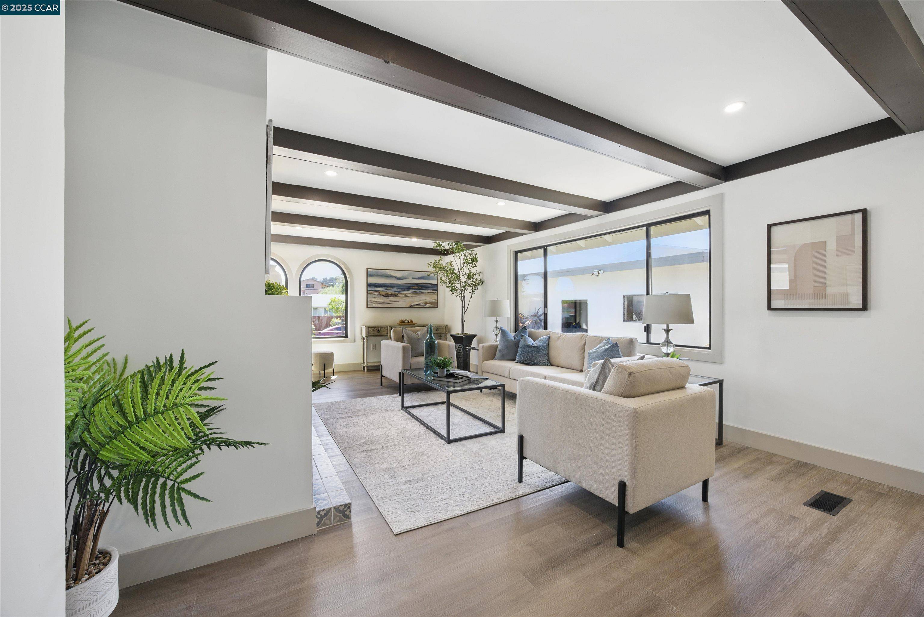 South San Francisco, CA 94080,212 Indio Dr