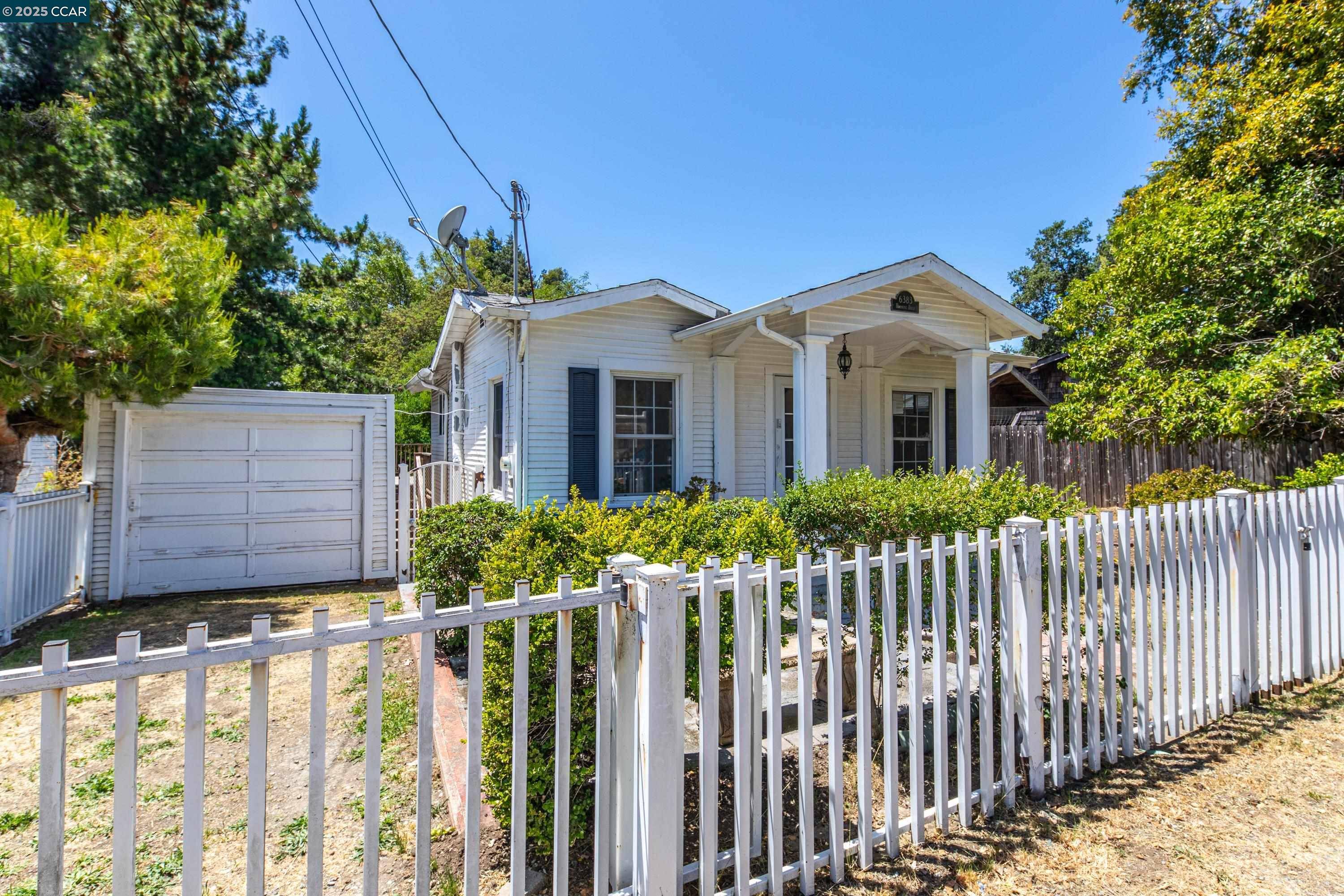 Oakland, CA 94605,6383 Hillmont Dr