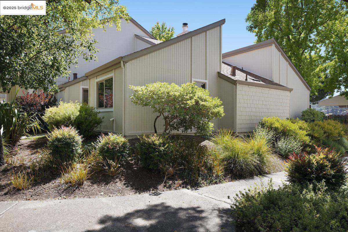 Moraga, CA 94556,435 Chalda Way