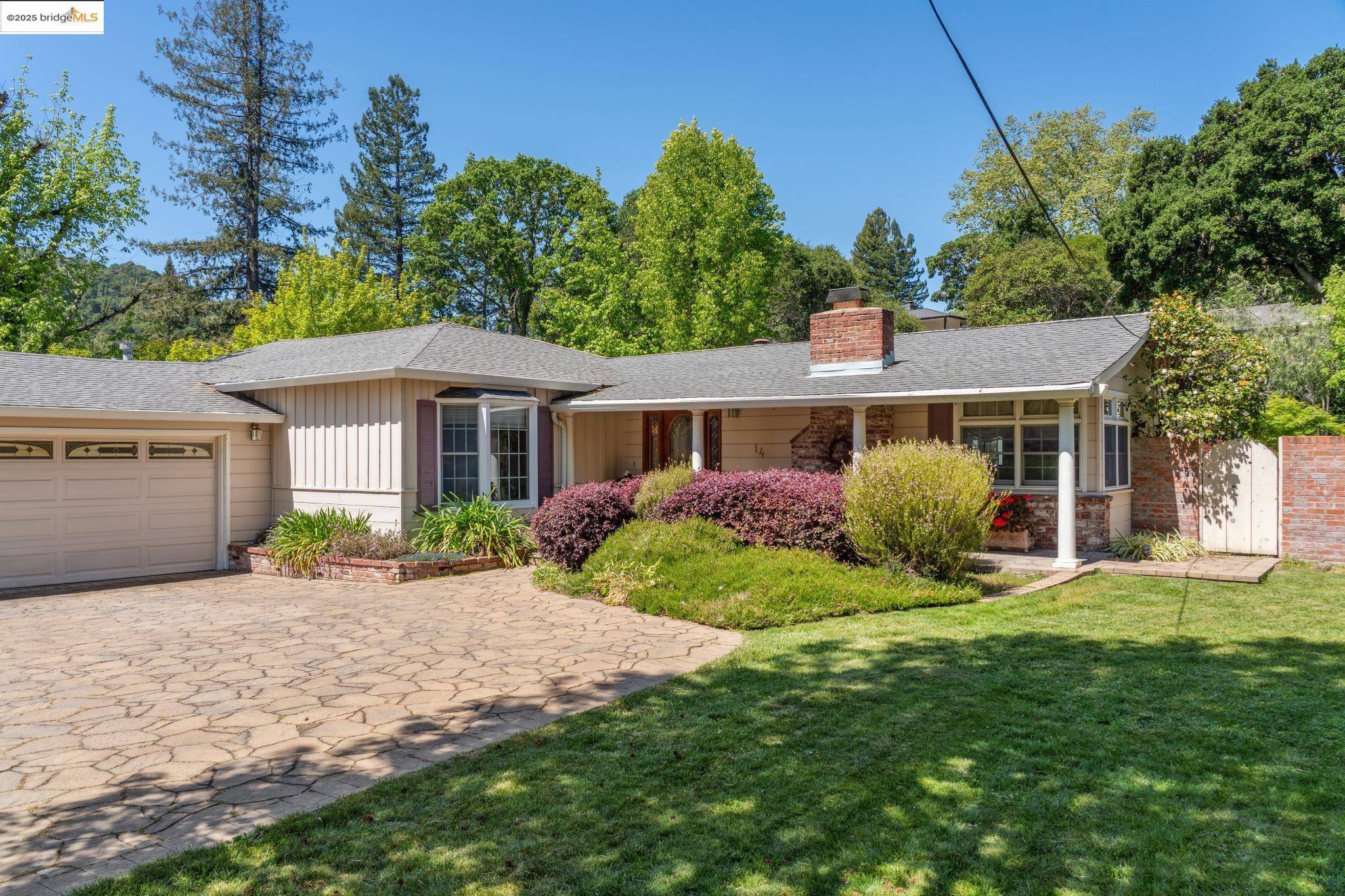 Orinda, CA 94563,14 El Camino Moraga