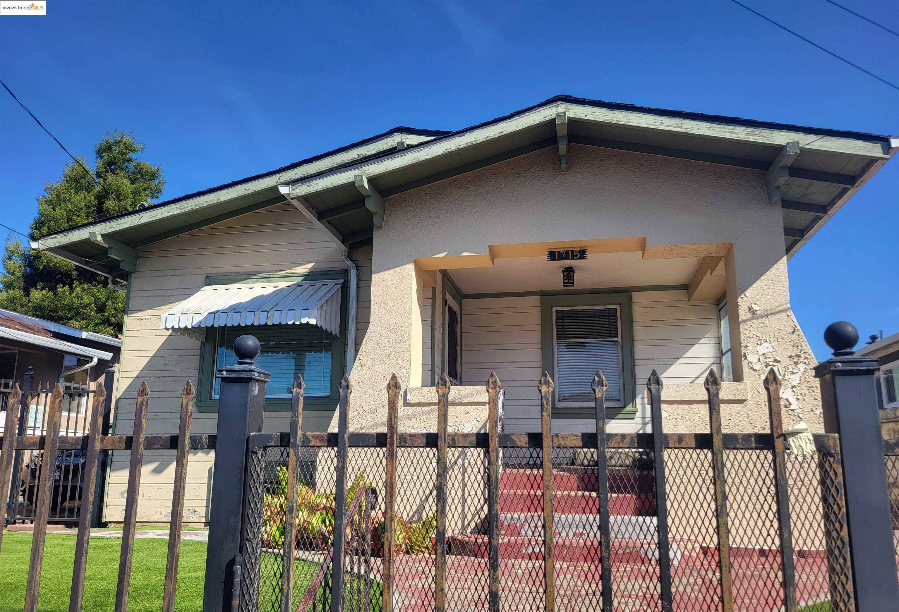Oakland, CA 94621,1715 87Th Ave