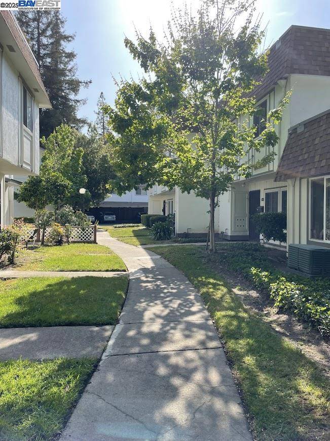 San Jose, CA 95116,240 Irazu Ct