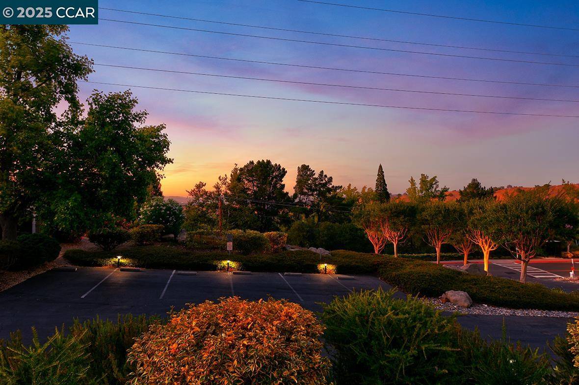 Walnut Creek, CA 94595,2101 PTARMIGAN DR #2