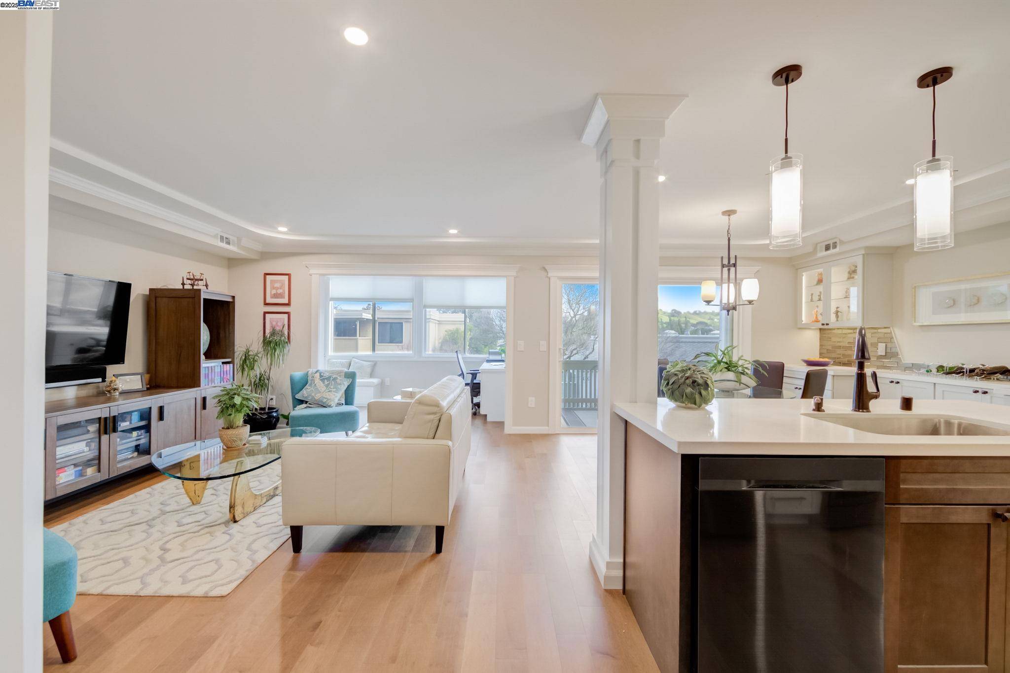 Walnut Creek, CA 94595,1608 Golden Rain Road #4