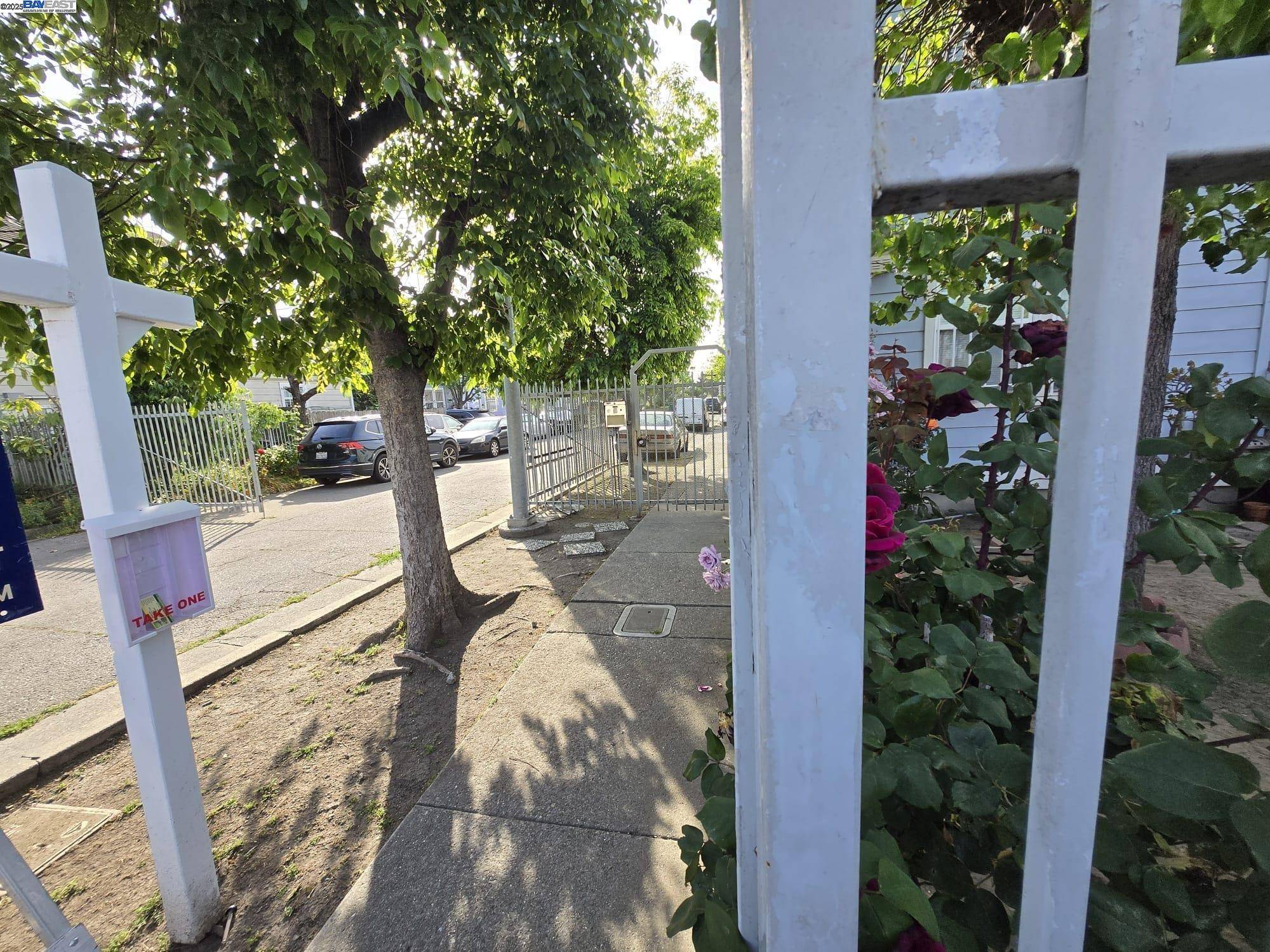 Oakland, CA 94603,10468 West Court