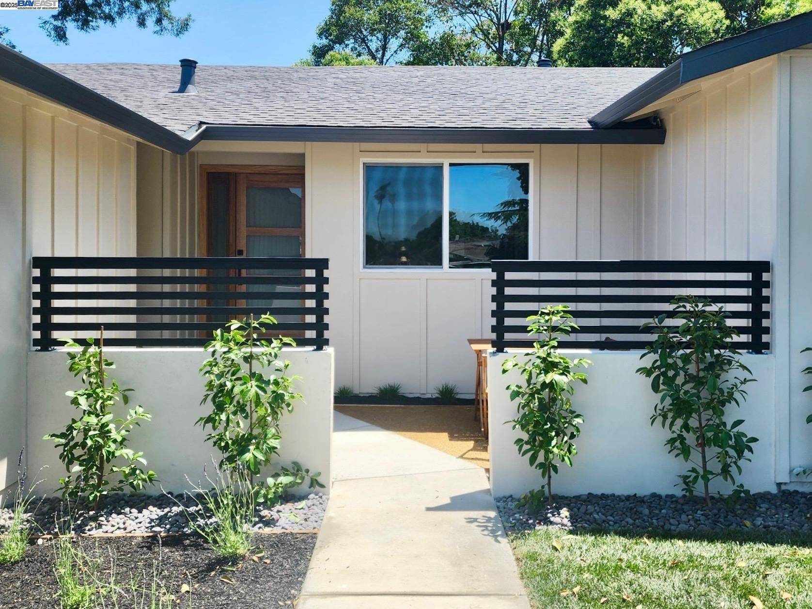 Pleasanton, CA 94588,6196 Inglewood Dr