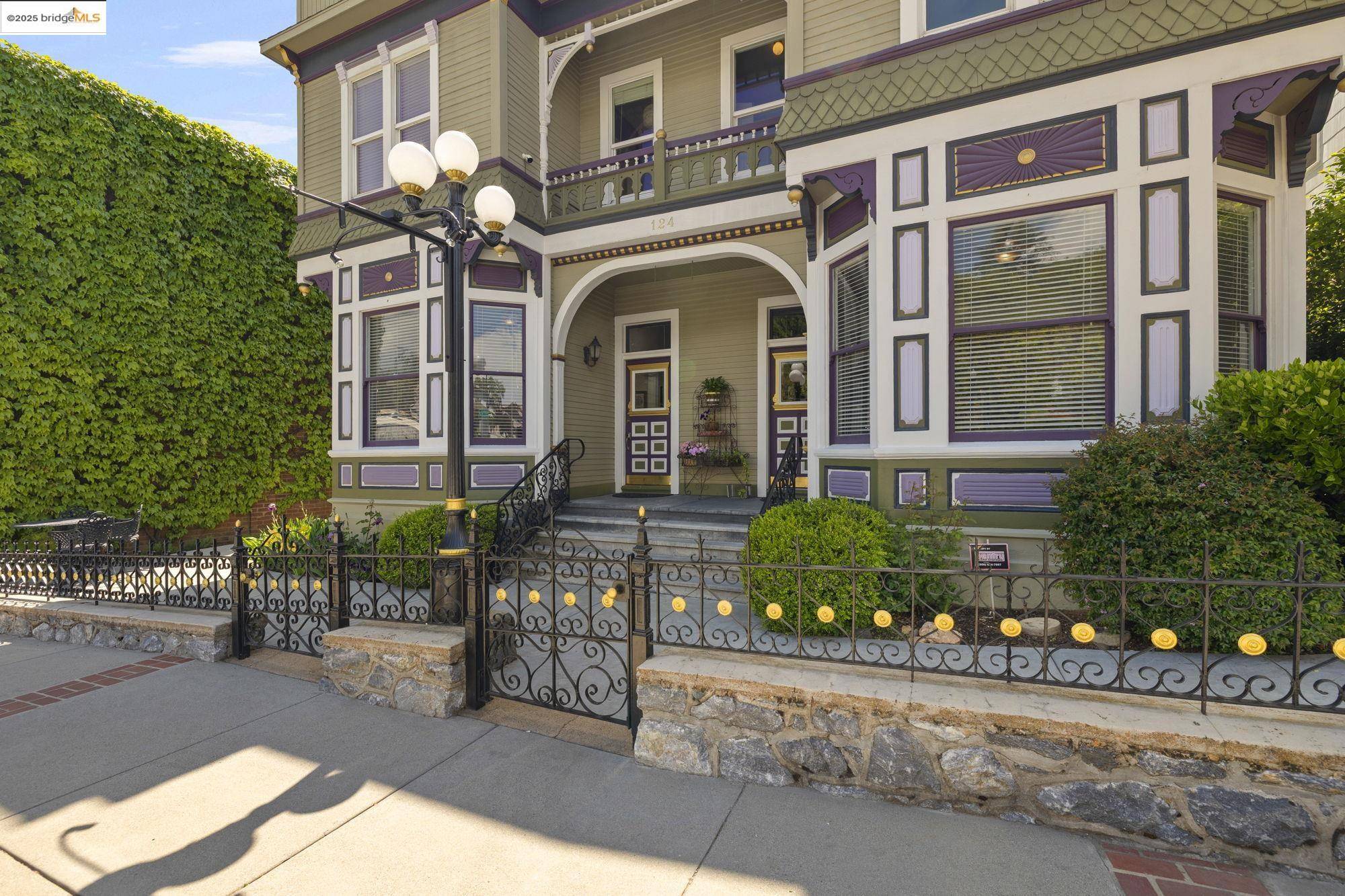 Sonora, CA 95370,124 N. Washington St.