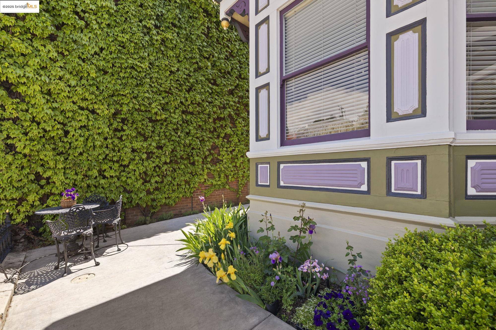Sonora, CA 95370,124 N. Washington St.