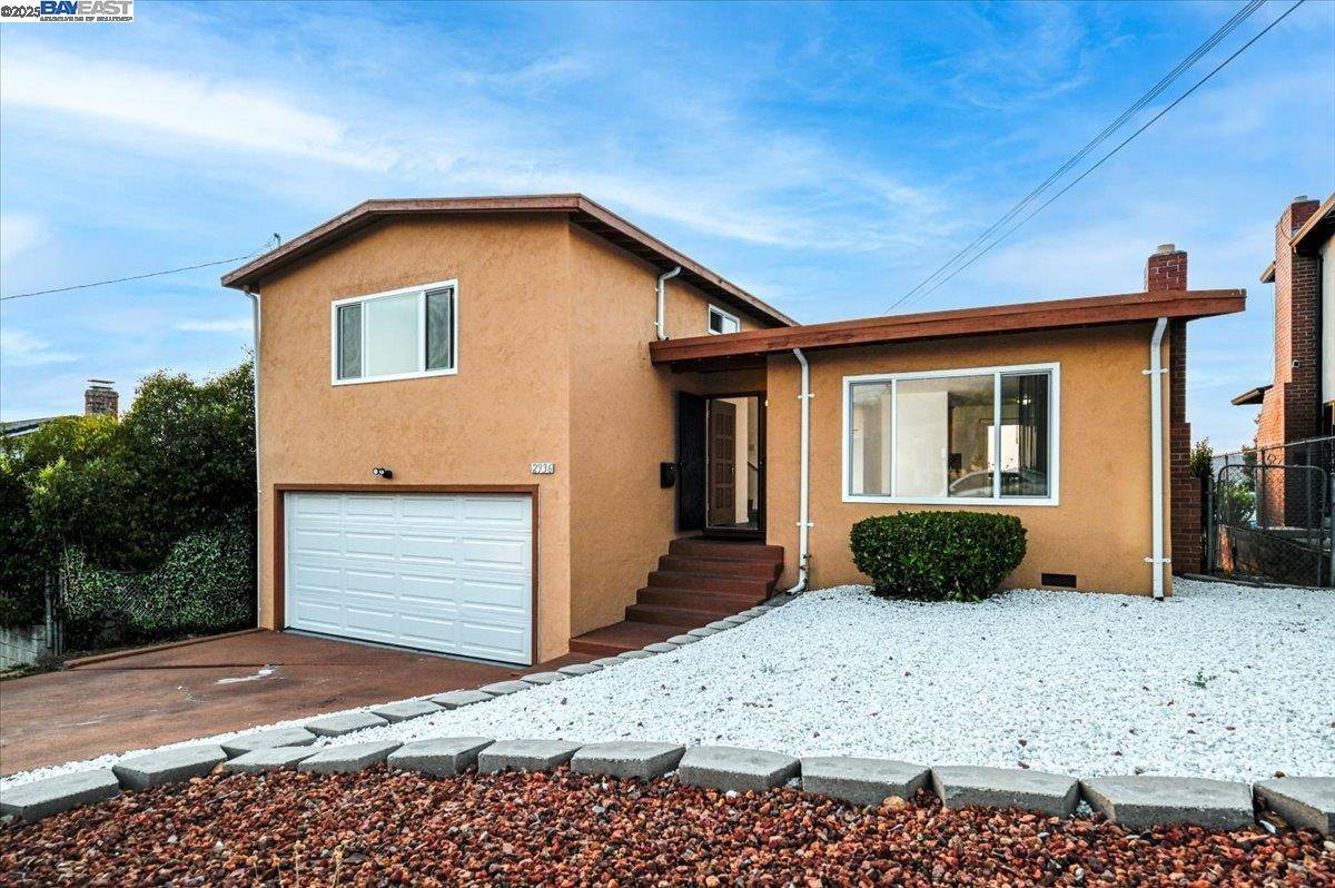Hayward, CA 94541,2936 Pickford Way