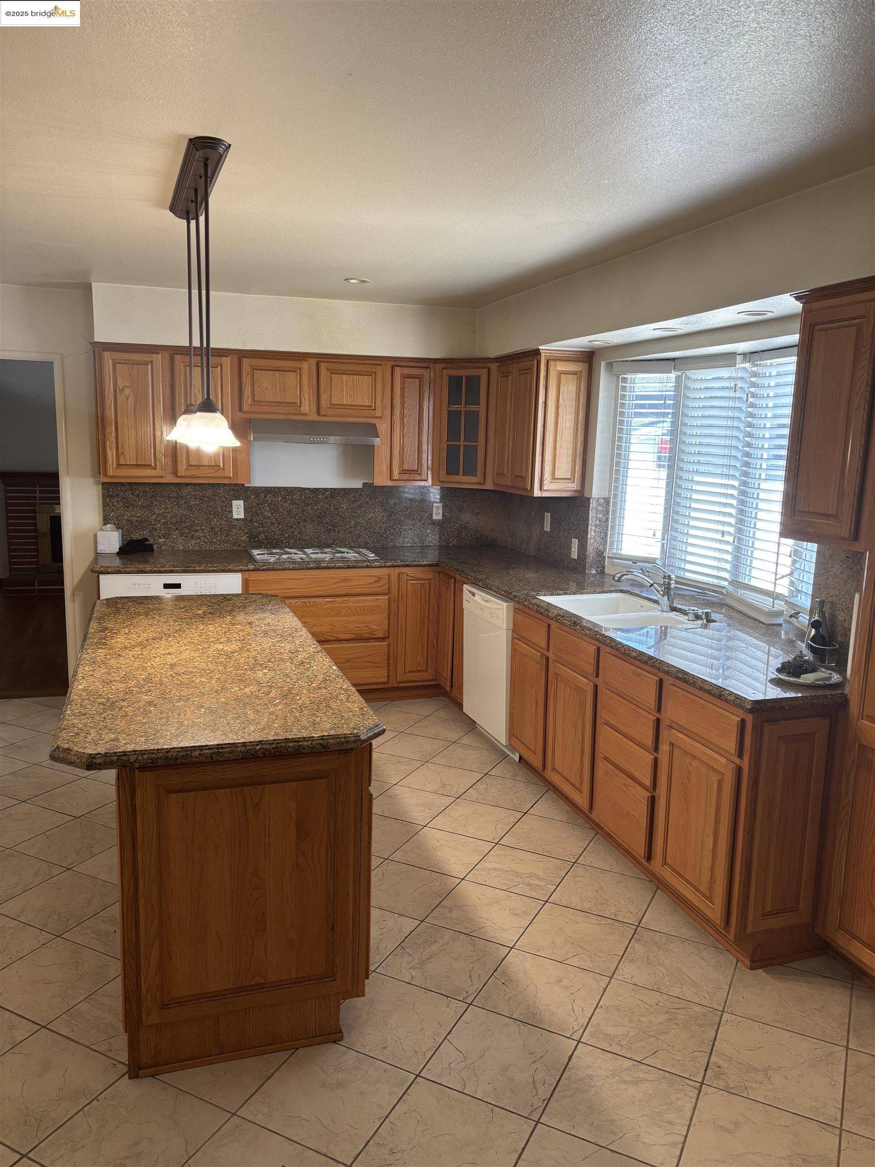 Antioch, CA 94509,1310 B St