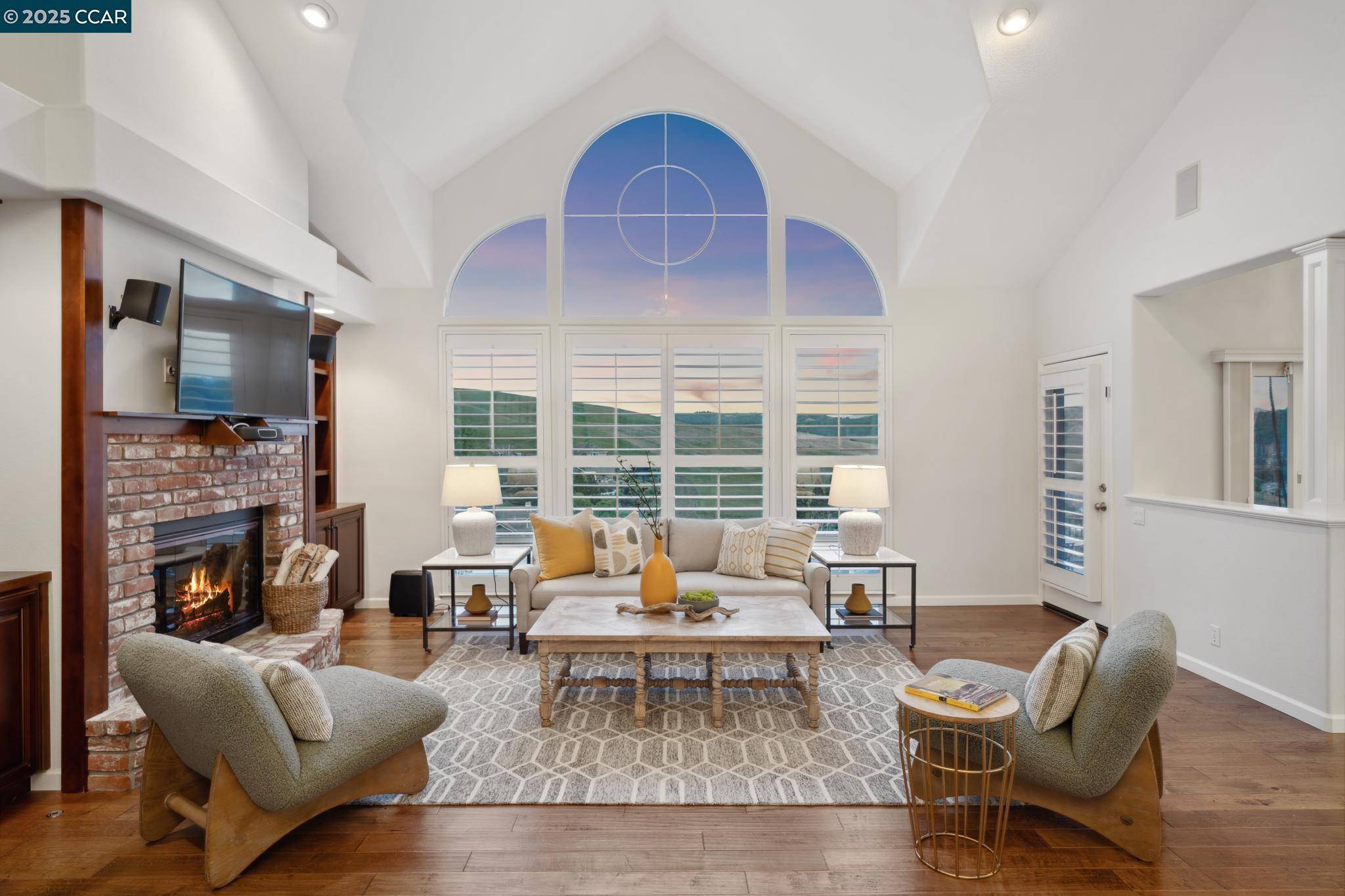 Walnut Creek, CA 94598,460 Silver Hollow Drive