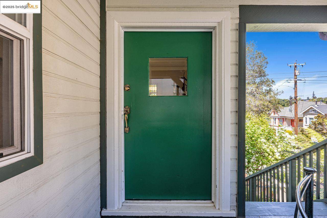 Oakland, CA 94611,85 Linda Ave