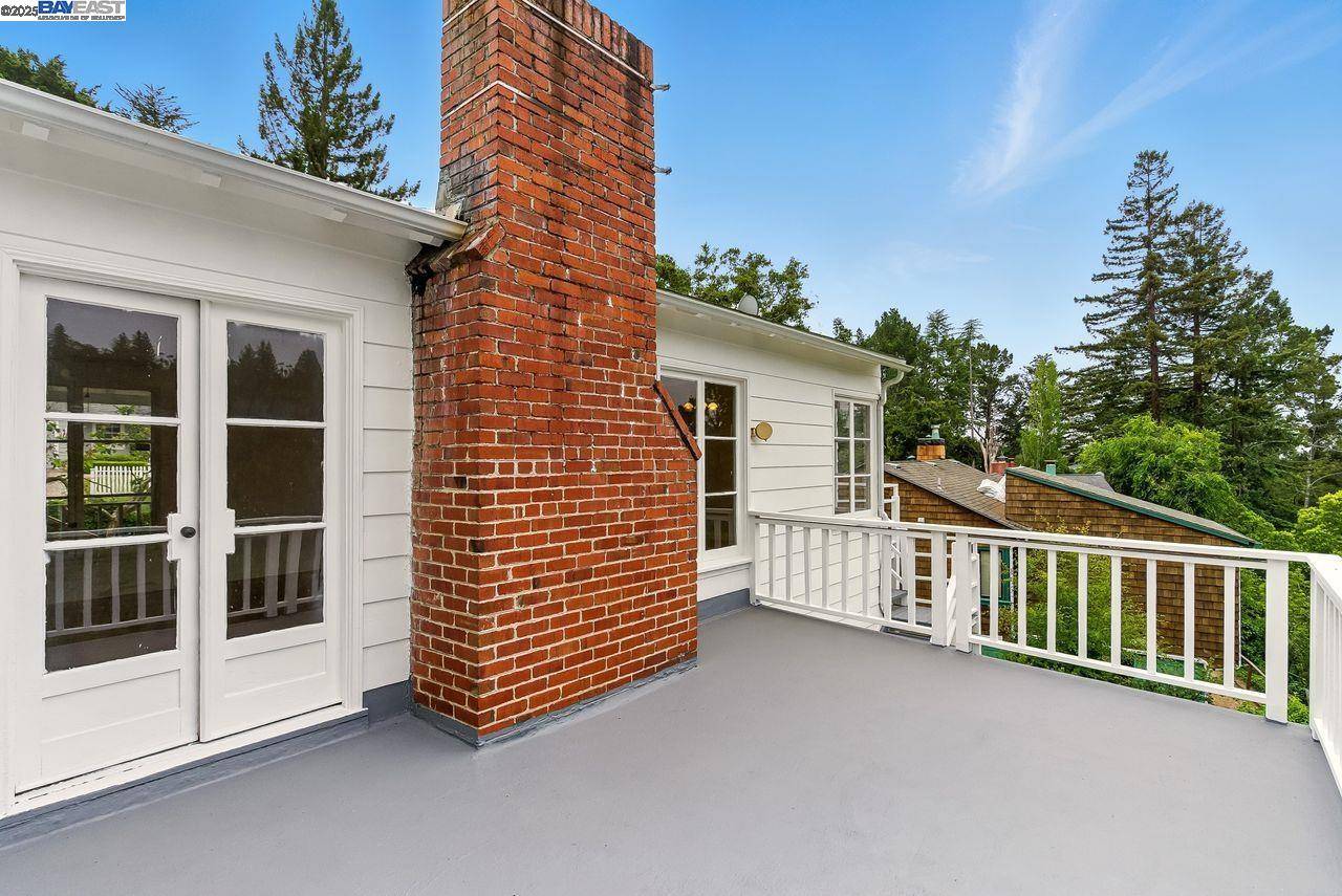Oakland, CA 94611,6175 Aspinwall Rd