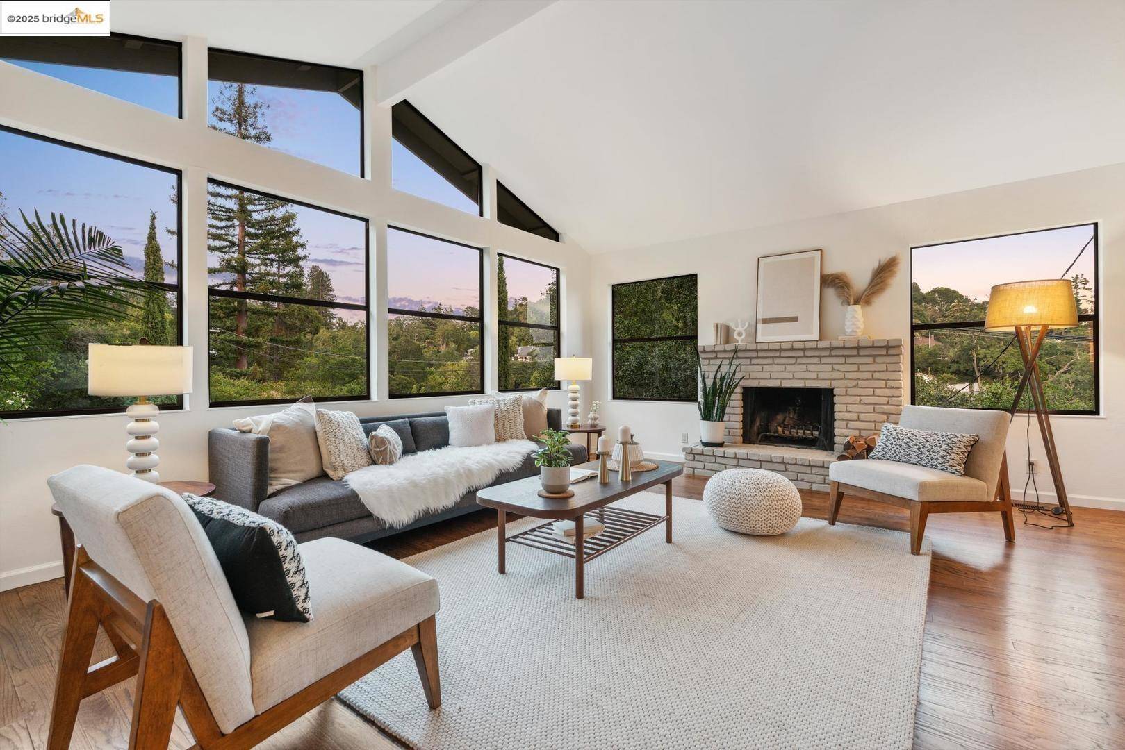 Orinda, CA 94563,151 La Espiral