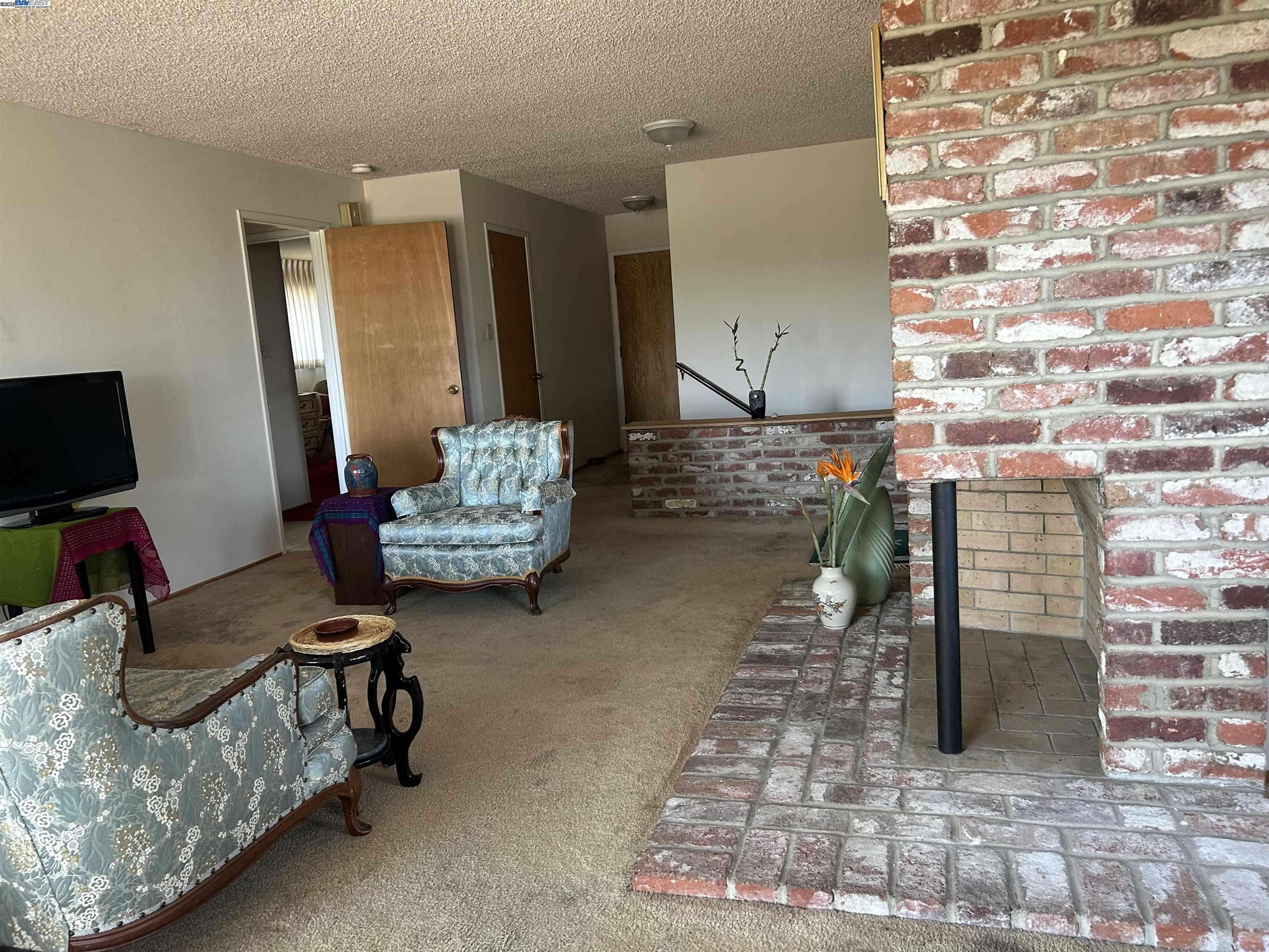 Castro Valley, CA 94546,18393 Pepper St