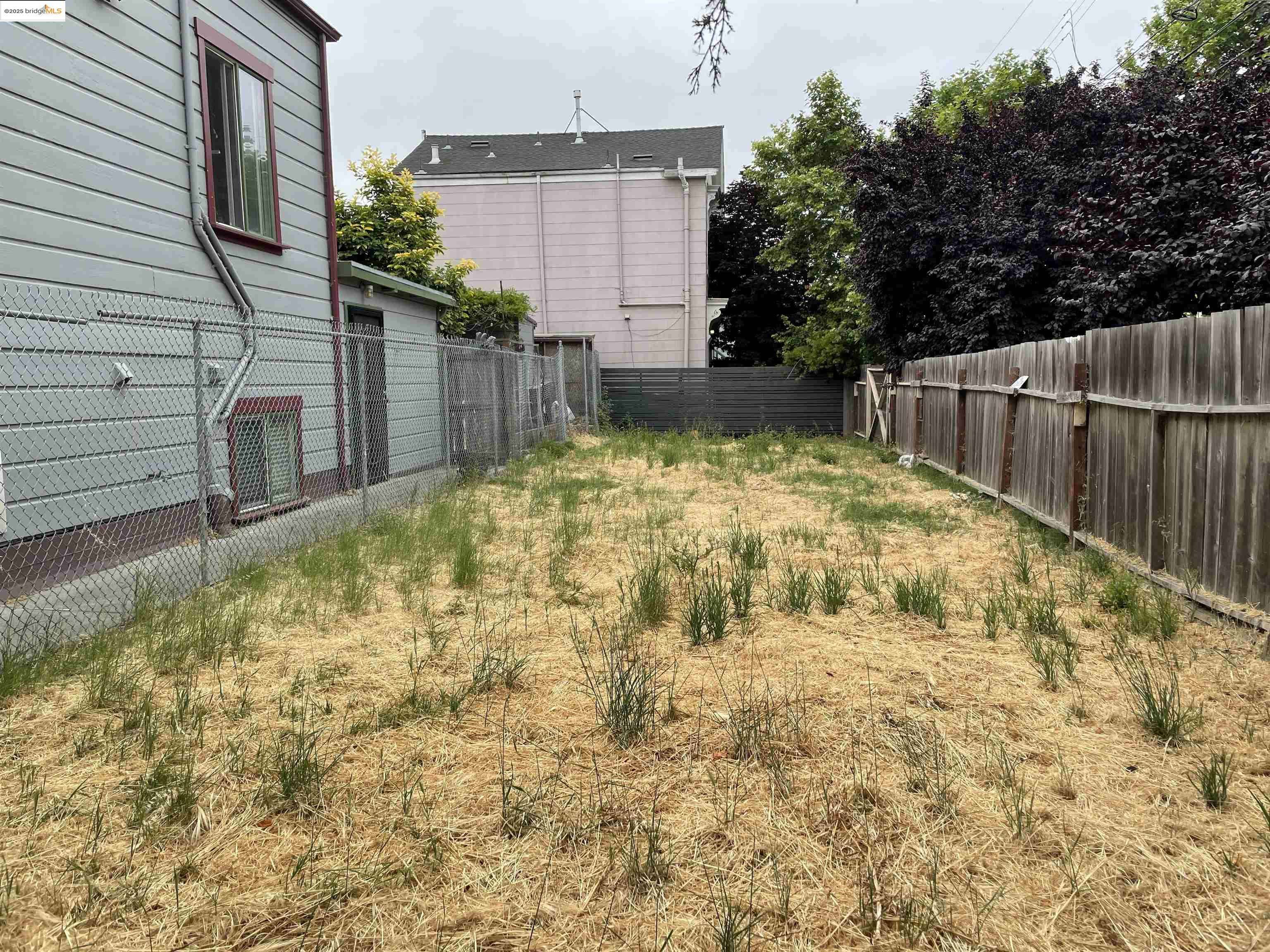 Oakland, CA 94607,1699 12th St