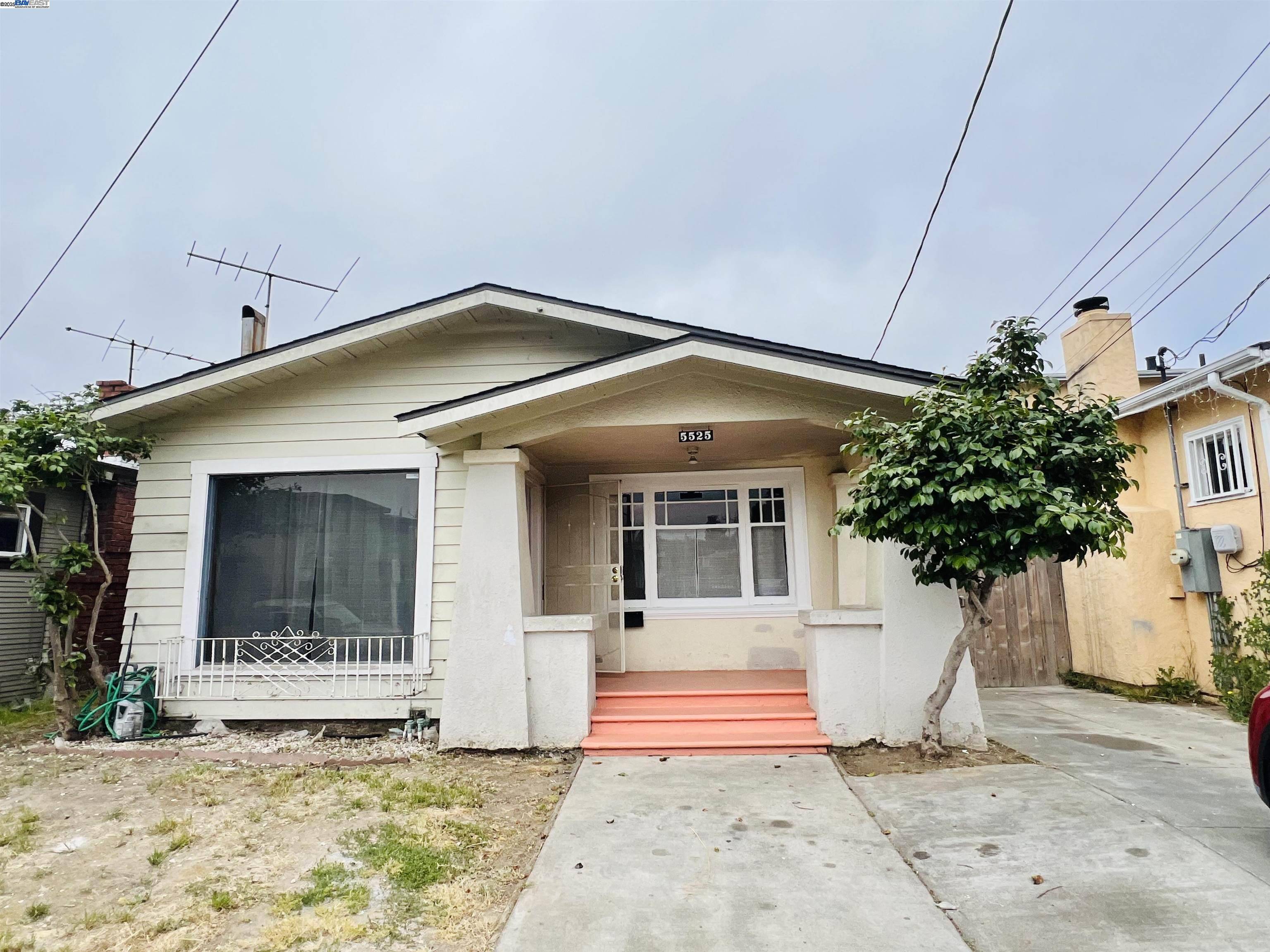 Oakland, CA 94621,5525 Harvey Ave