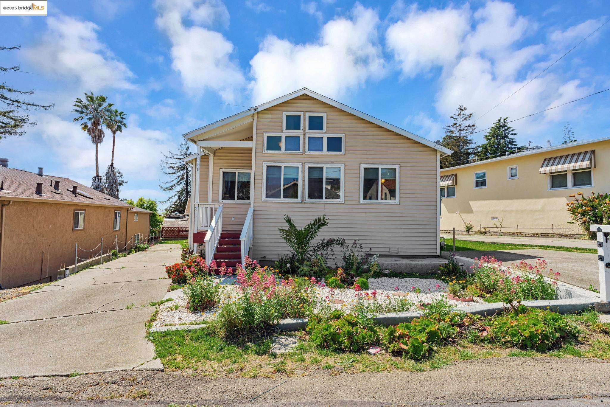 San Leandro, CA 94578,2116 LUNA AVENUE