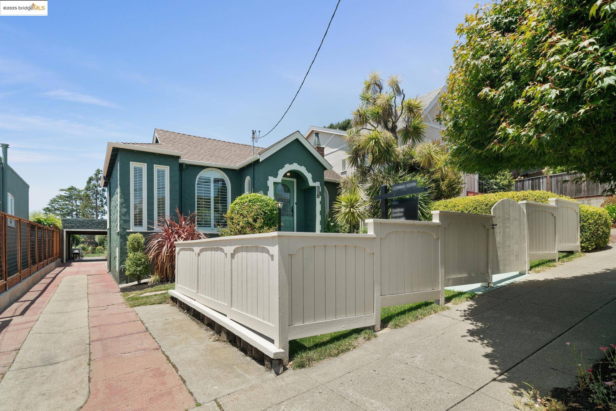 Kensington, CA 94707,338 Berkeley Park Blvd