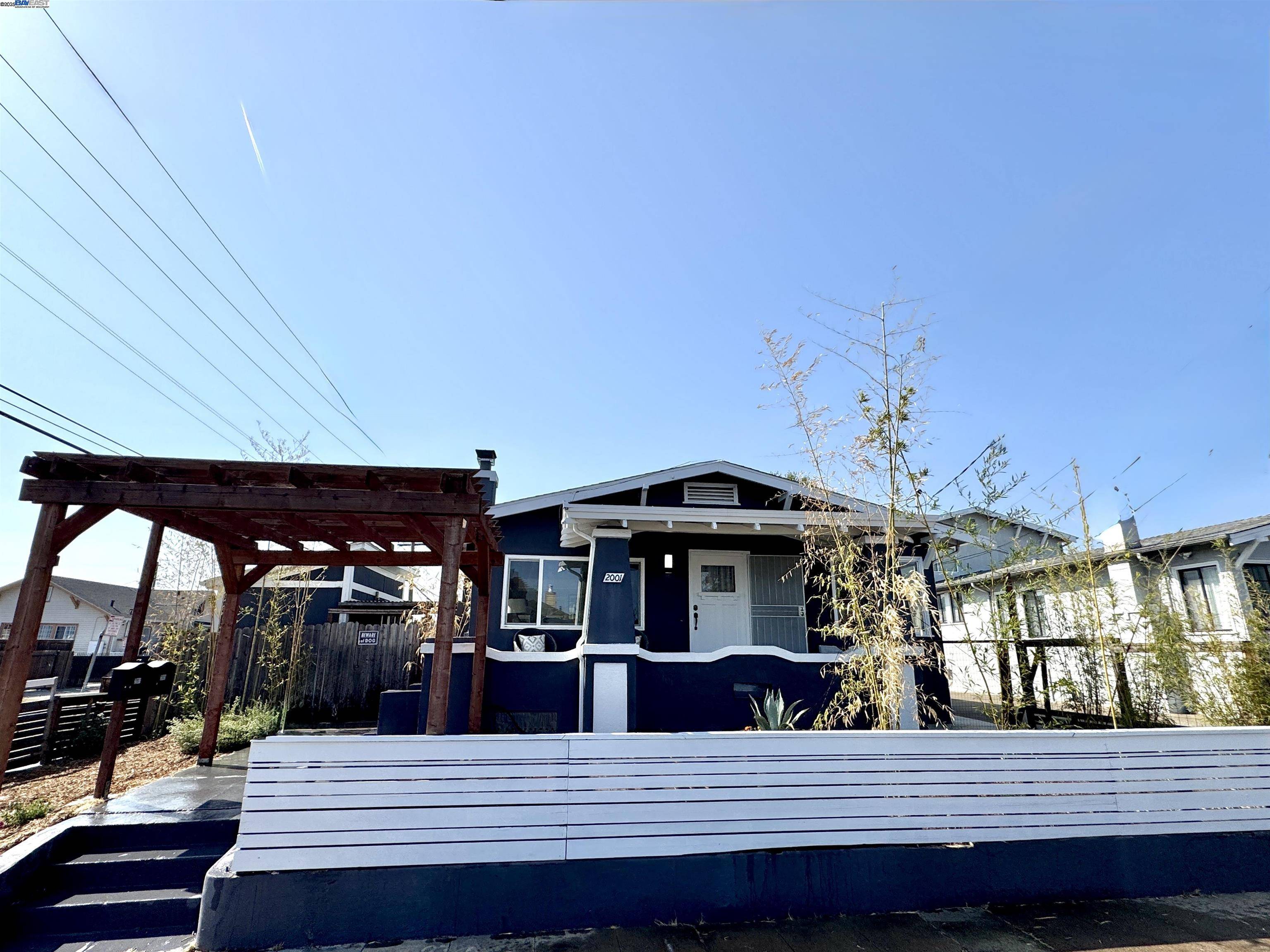 Oakland, CA 94621,2001 87th Ave