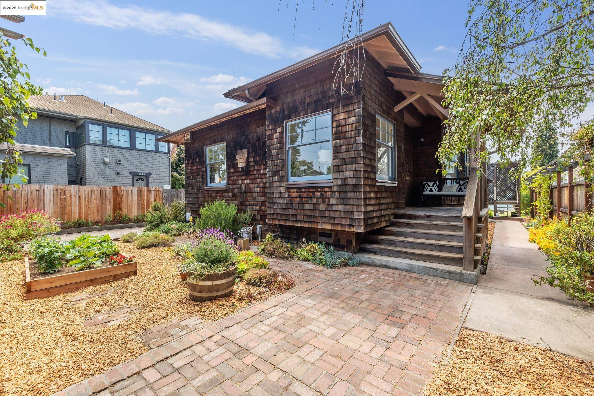 Berkeley, CA 94703,3040 Martin Luther King Jr Way