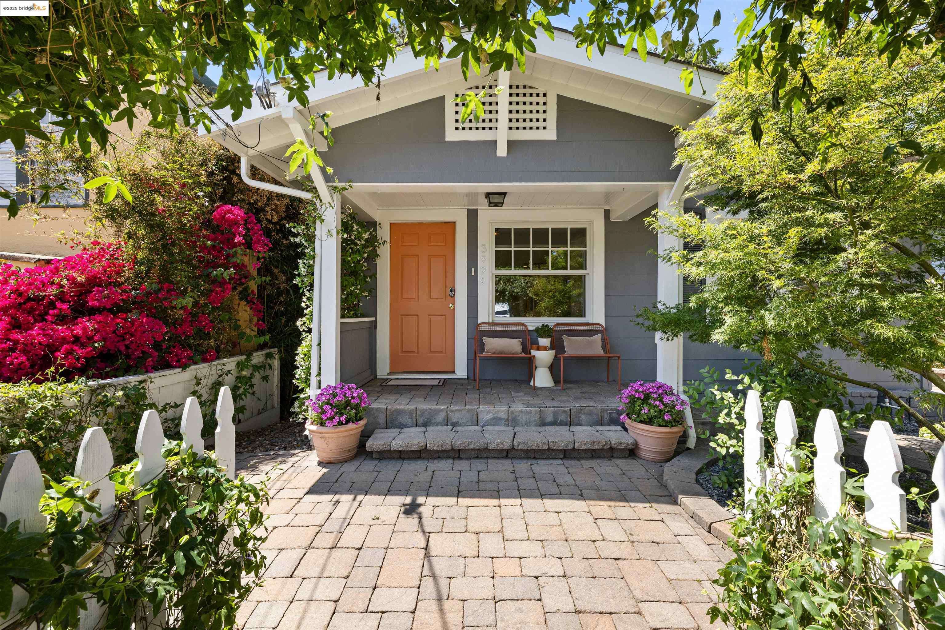 Oakland, CA 94602,3999 Whittle Ave