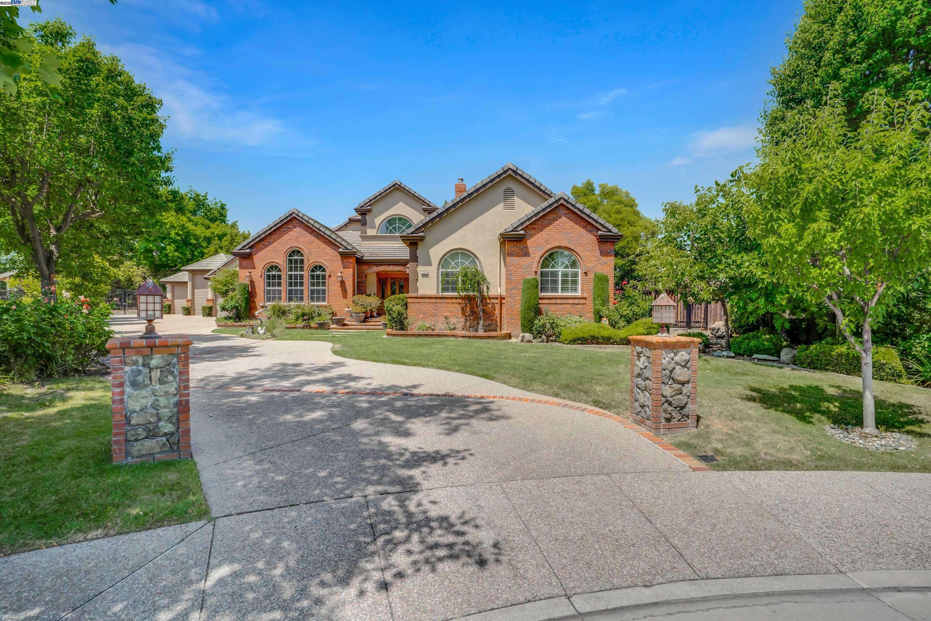 Livermore, CA 94550,2385 Gamay Cmn