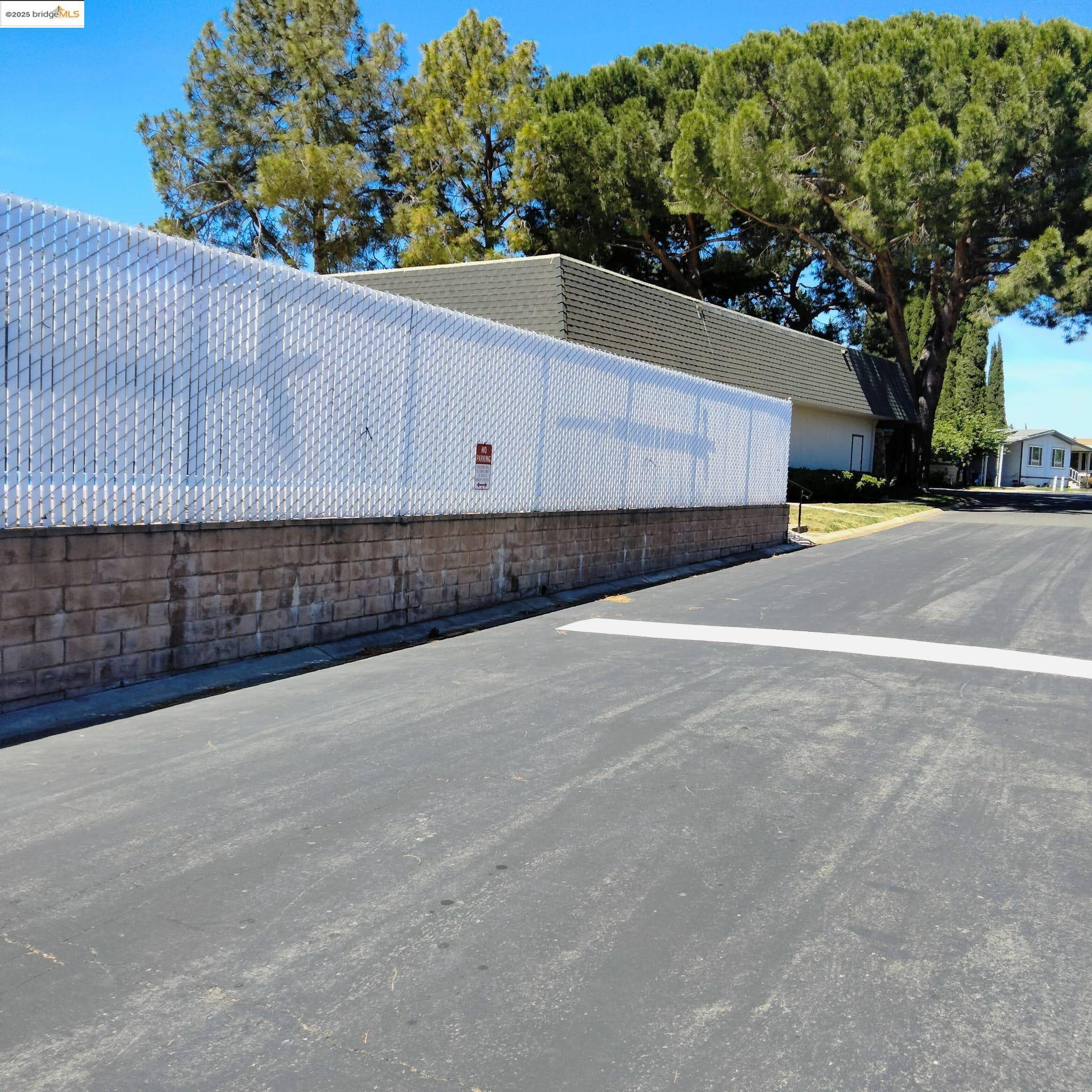 Antioch, CA 94509,81 Creekside Dr