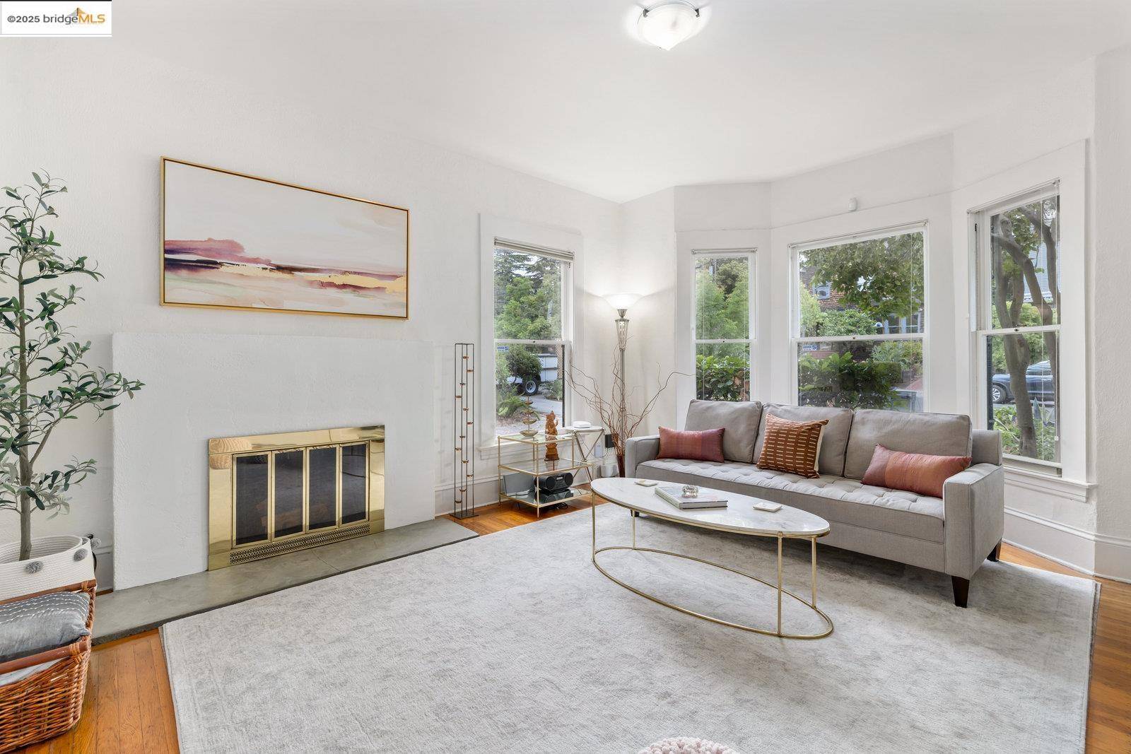 Berkeley, CA 94705,2910 Hillegass Ave #2