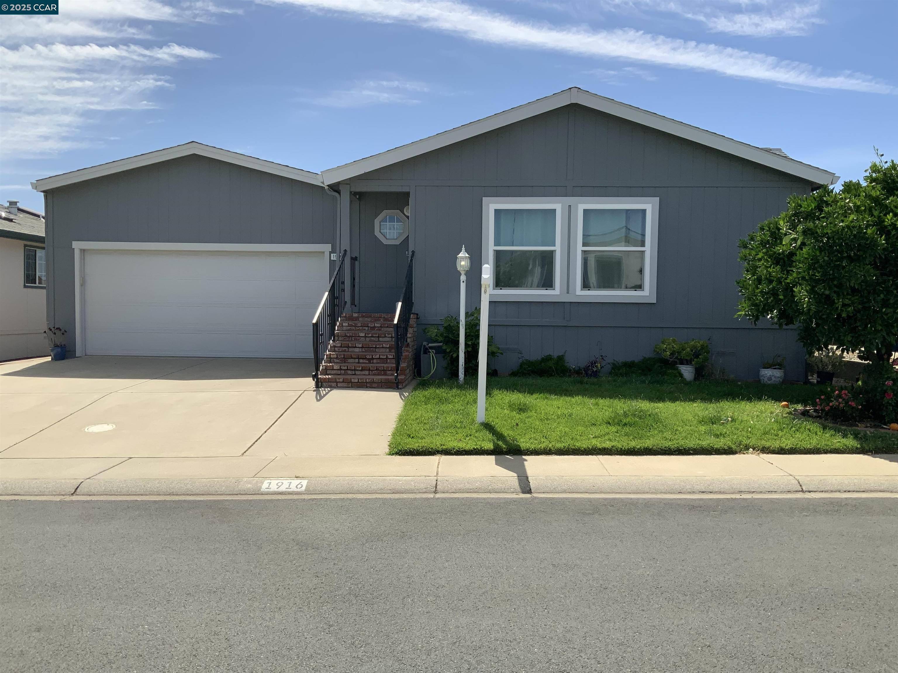 Antioch, CA 94509,1916 Geneva Ln.
