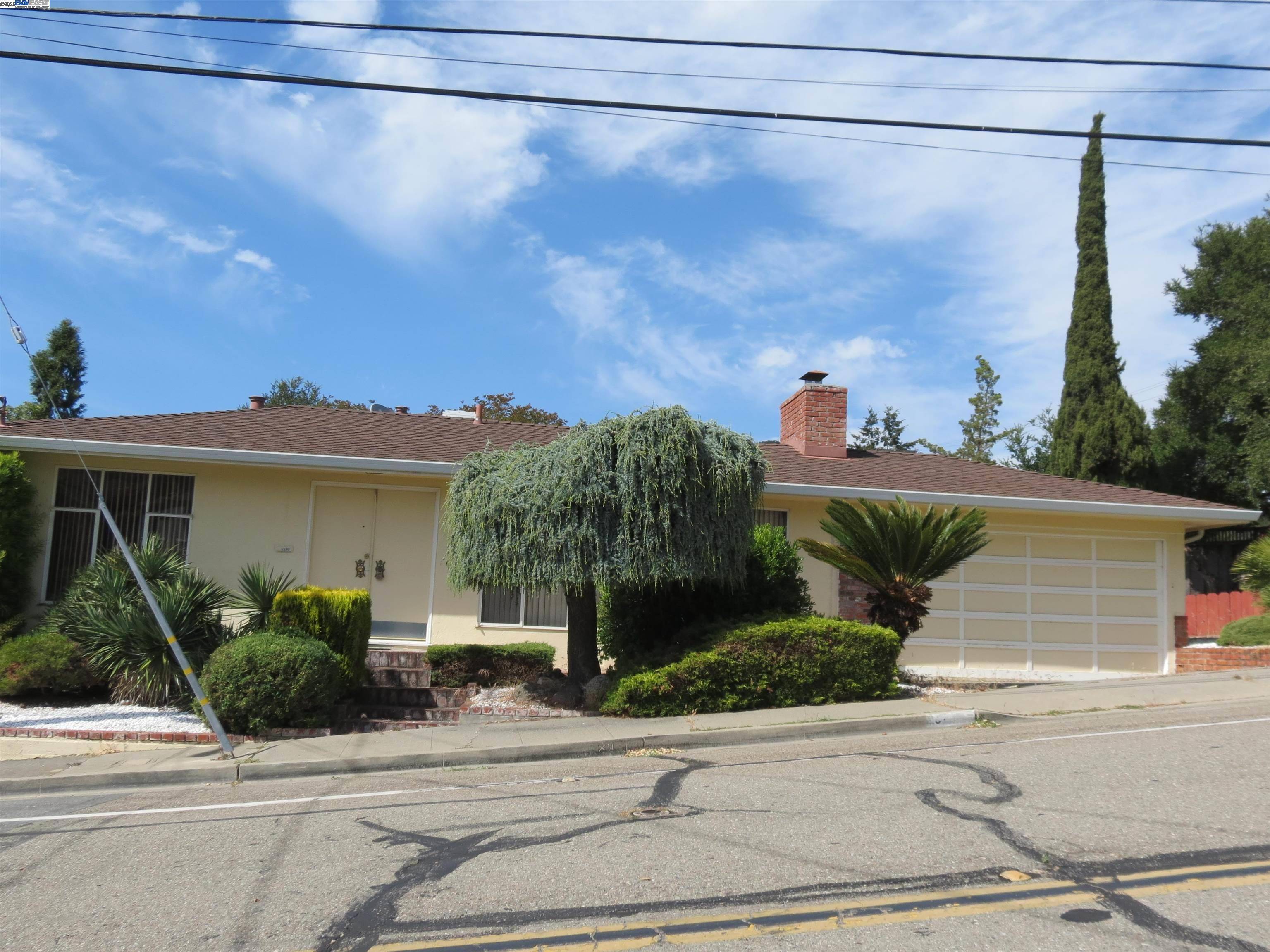 San Leandro, CA 94577,1390 Lake Chabot