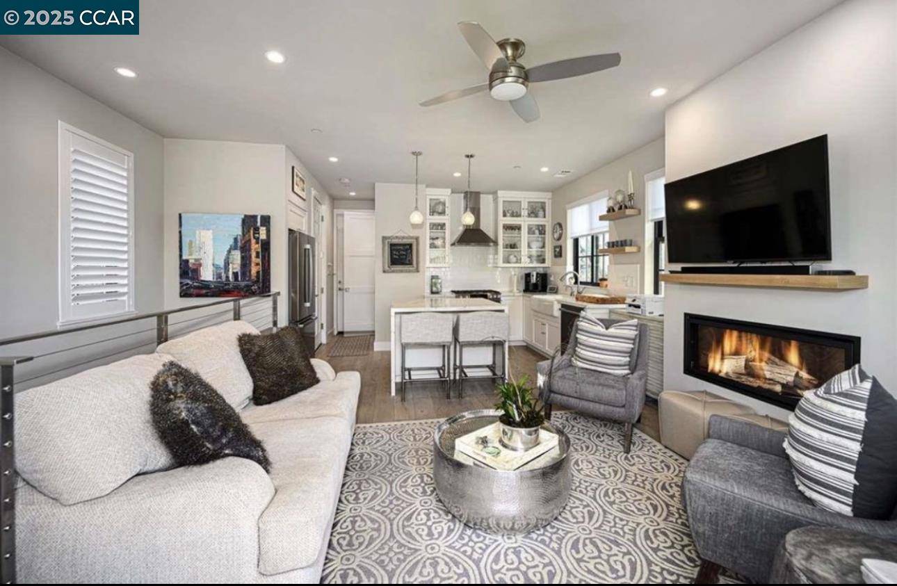 Alamo, CA 94507,3075 Stonegate Dr #A