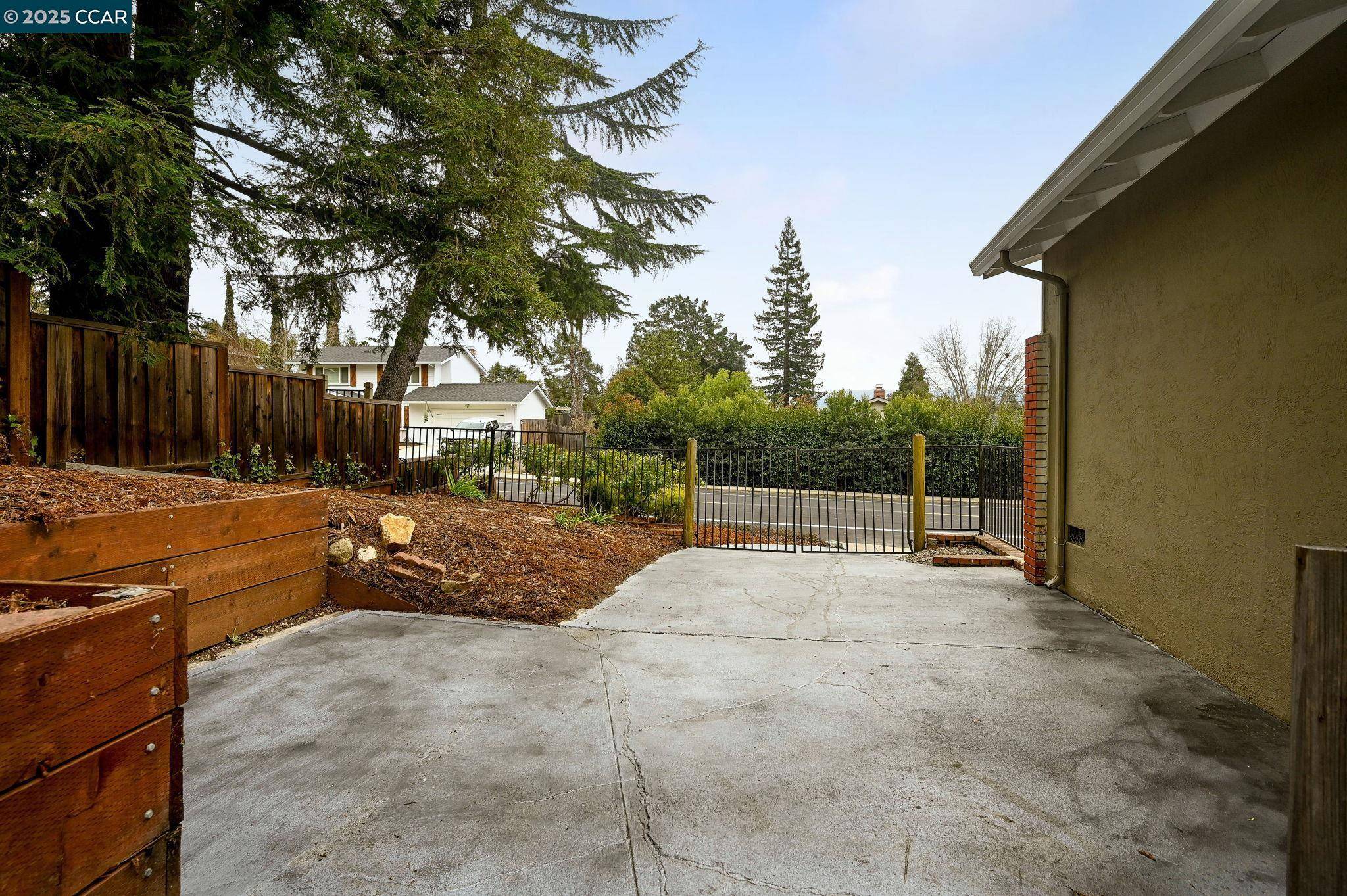 Danville, CA 94526,260 Saint Christopher Dr